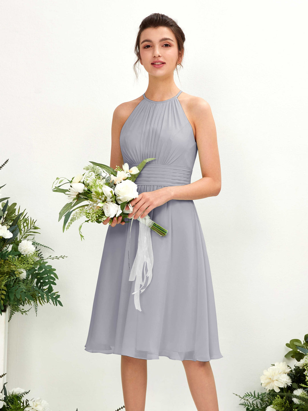 Carlyna A-Linien-Kleid Rundhals knielang Chiffon Brautjungfernkleid Staubiger Lavendel 