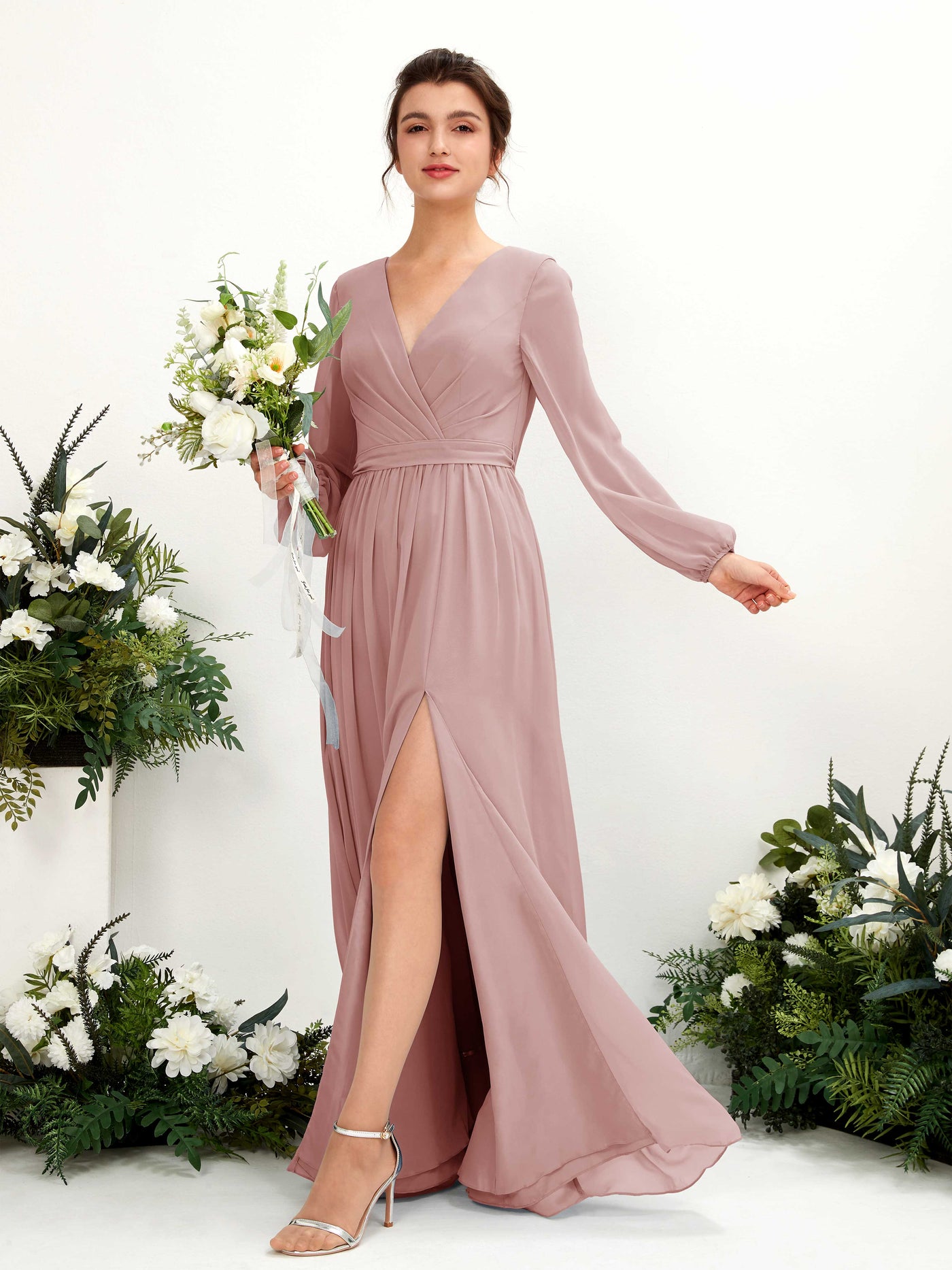 Carlyna A-Linien-Kleid V-Ausschnitt Beinschlitz Langarm Bodenlang Brautjungfernkleider Staubige Rose #farbe_staubige-rose