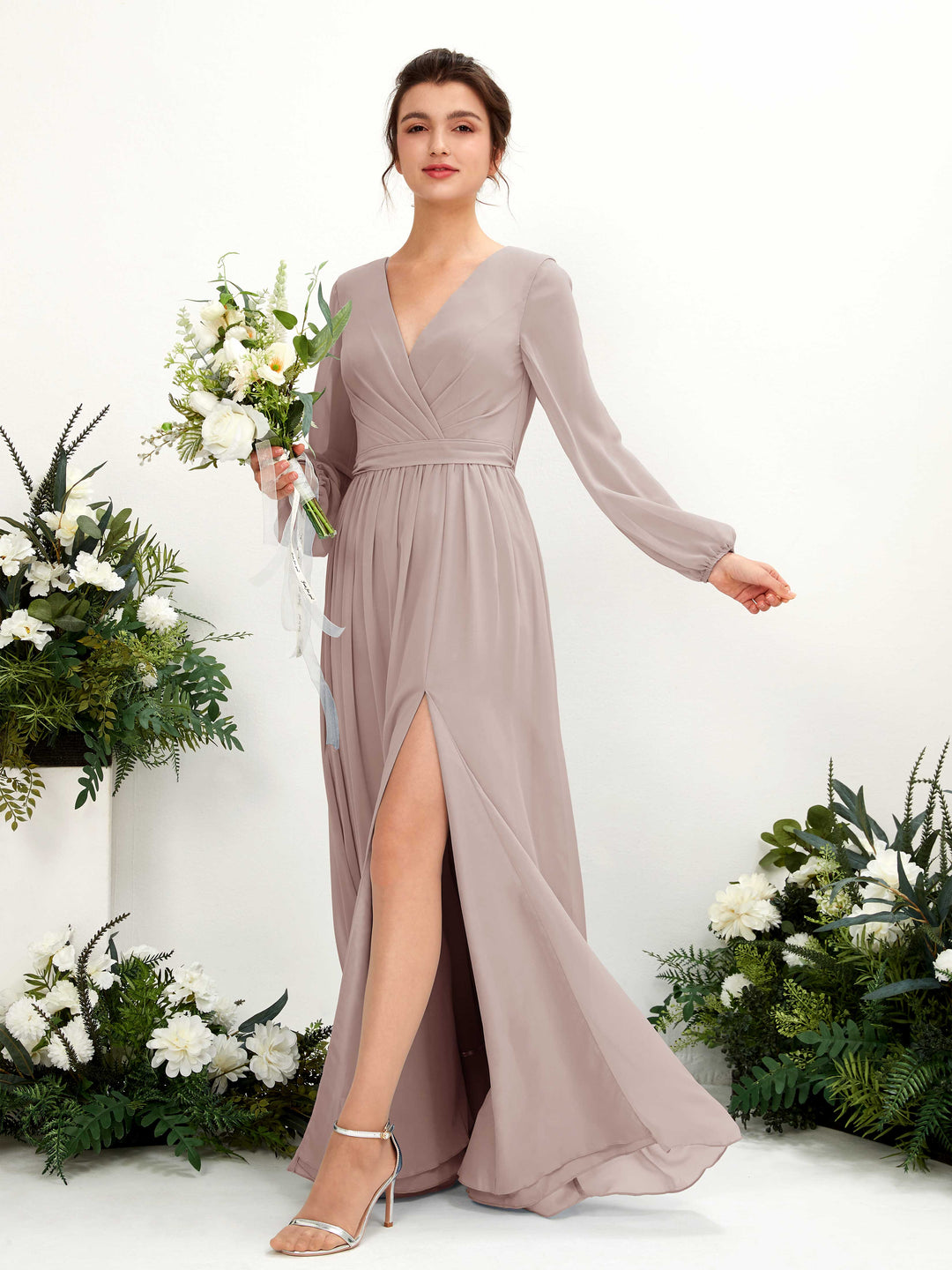 Carlyna A-Linien-Kleid V-Ausschnitt Beinschlitz Langarm Bodenlang Brautjungfernkleider Taupe 