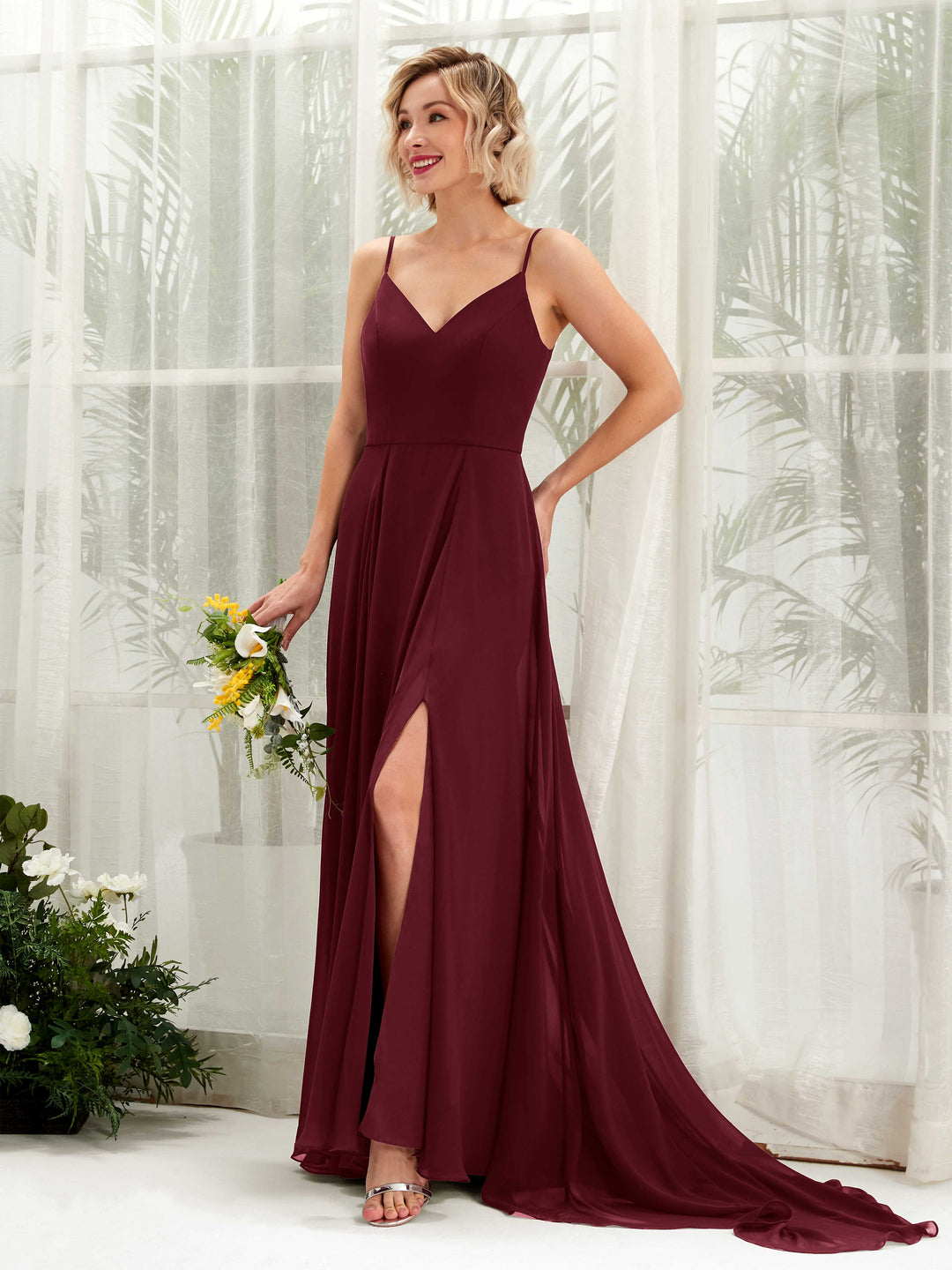 Carlyna A-Linien-Kleid V-Ausschnitt Bodenlang Chiffon Brautjungfernkleid Burgunderrot 