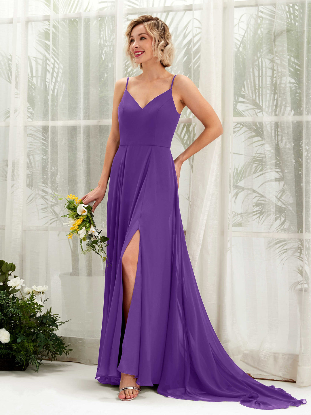 Carlyna A-Linien-Kleid V-Ausschnitt Bodenlang Chiffon Brautjungfernkleid Regency 