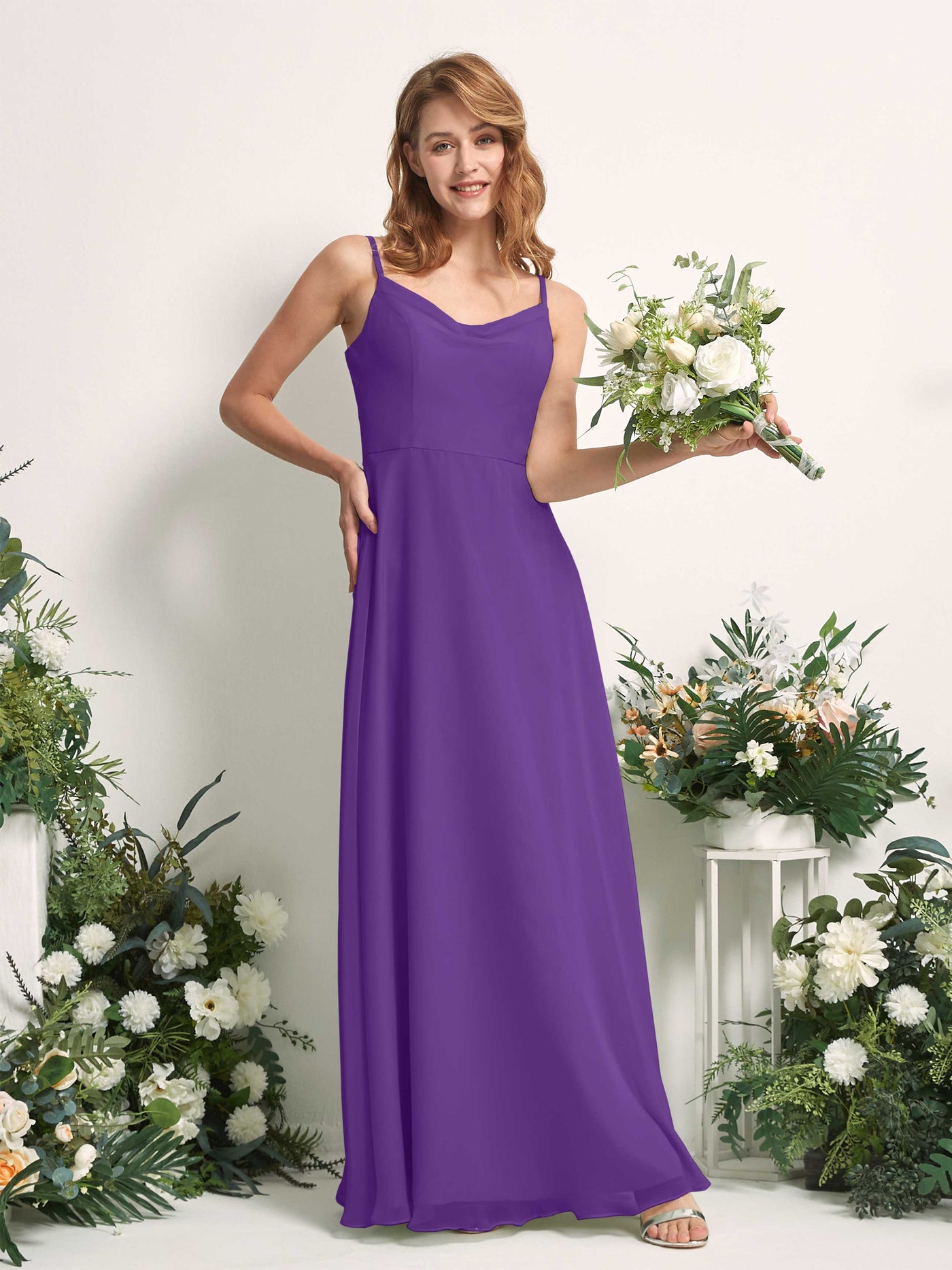 Carlyna A-Linien-Kleid V-Ausschnitt bodenlang Chiffon Brautjungfernkleid Regency #farbe_regency