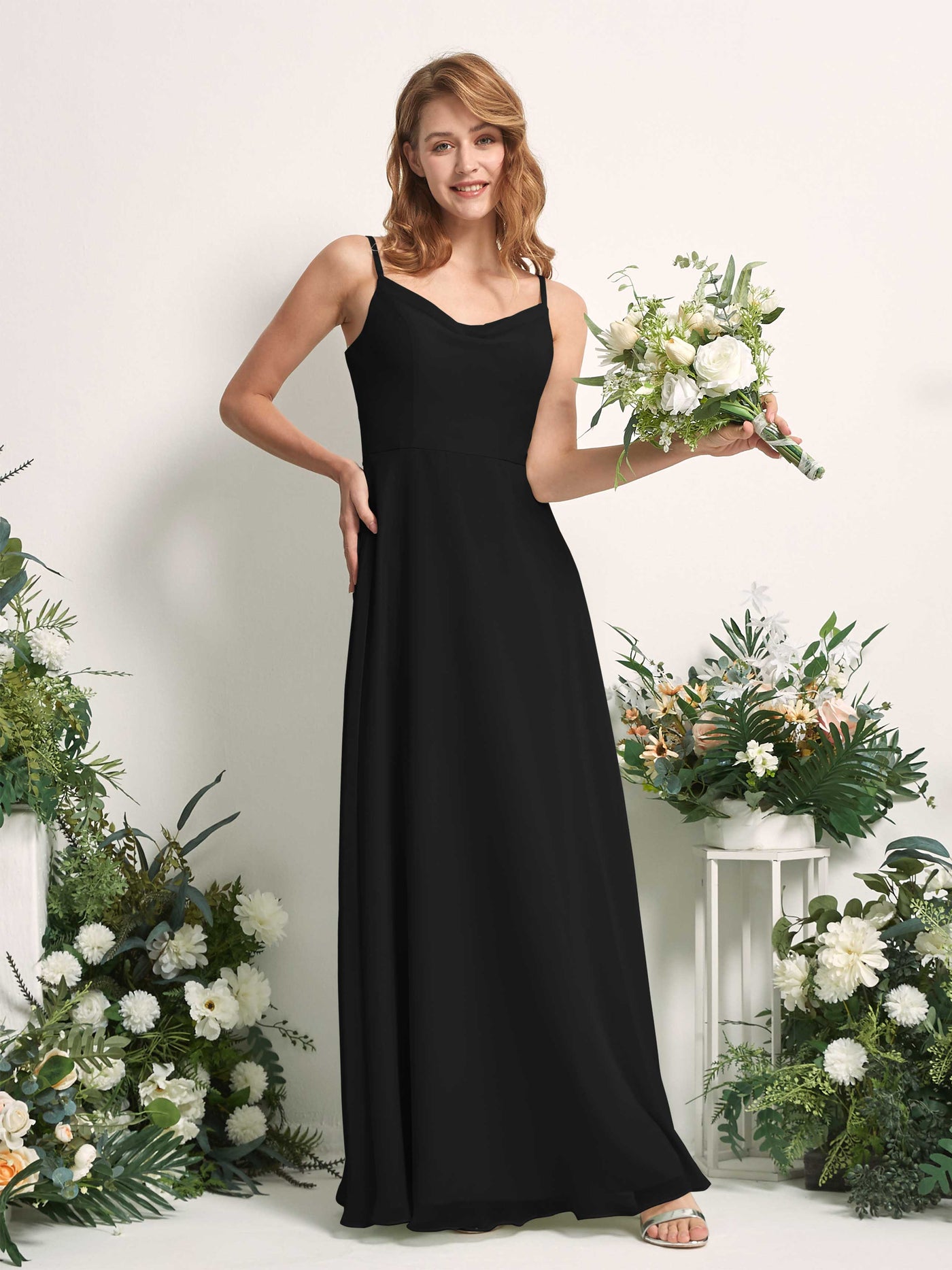 Carlyna A-Linien-Kleid V-Ausschnitt bodenlang Chiffon Brautjungfernkleid Schwarz #farbe_schwarz