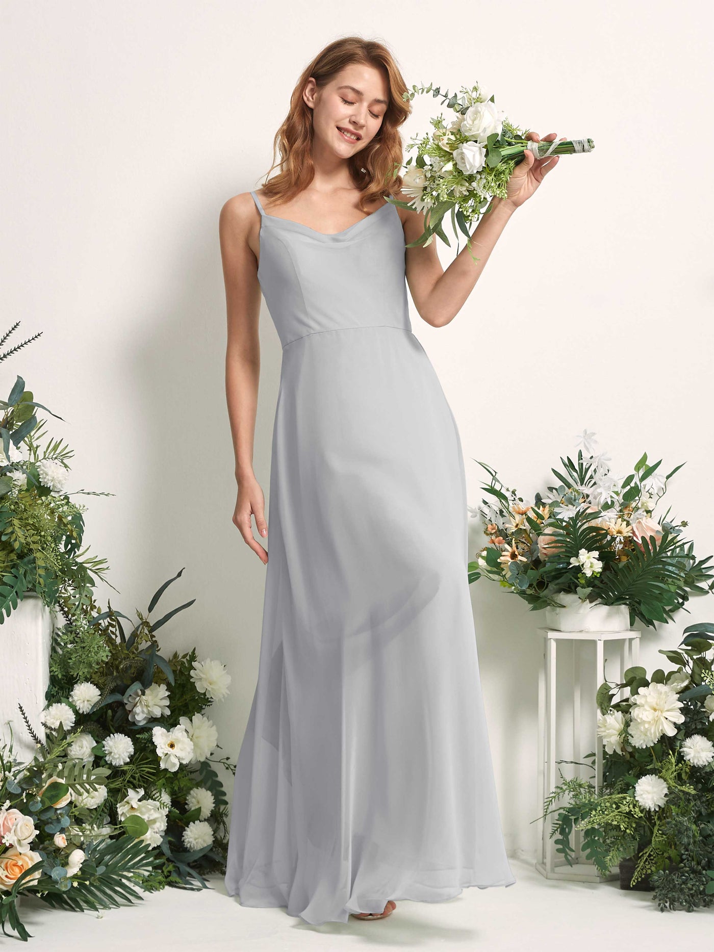 Carlyna A-Linien-Kleid V-Ausschnitt bodenlang Chiffon Brautjungfernkleid Silber #farbe_silber