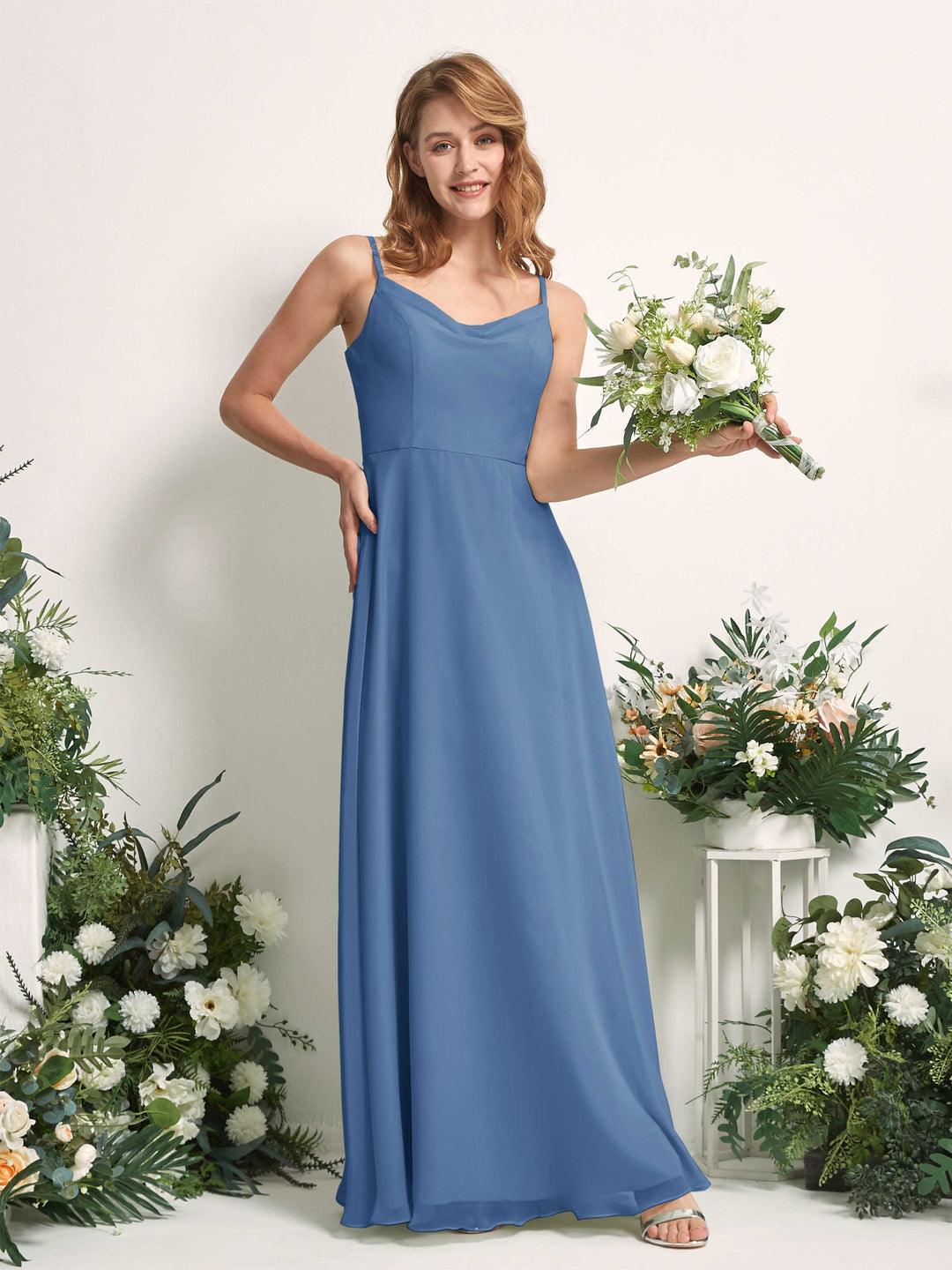 Carlyna A-Linien-Kleid V-Ausschnitt bodenlang Chiffon Brautjungfernkleid Staubiges Blau 