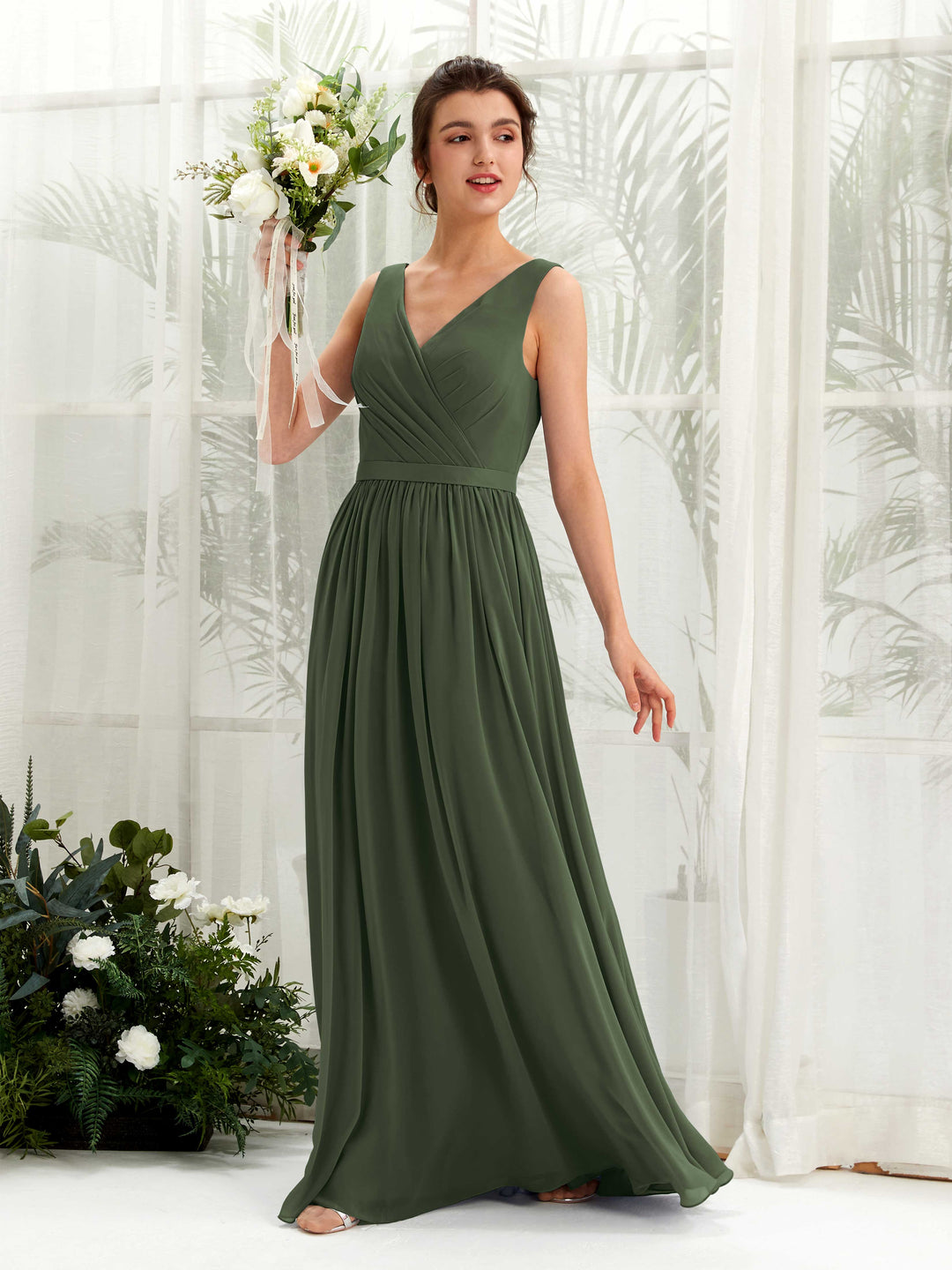 Carlyna A-Linien-Kleid V-Ausschnitt Bodenlang Gerafft Brautjungfernkleid Martini-Olive 