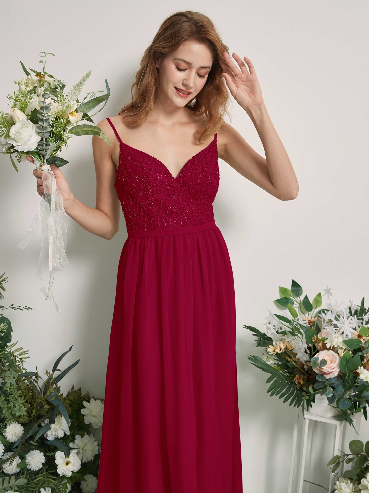 Carlyna A-Linien-Kleid V-Ausschnitt Bodenlang Gerafft Brautjungfernkleid Narrenrot #farbe_narrenrot