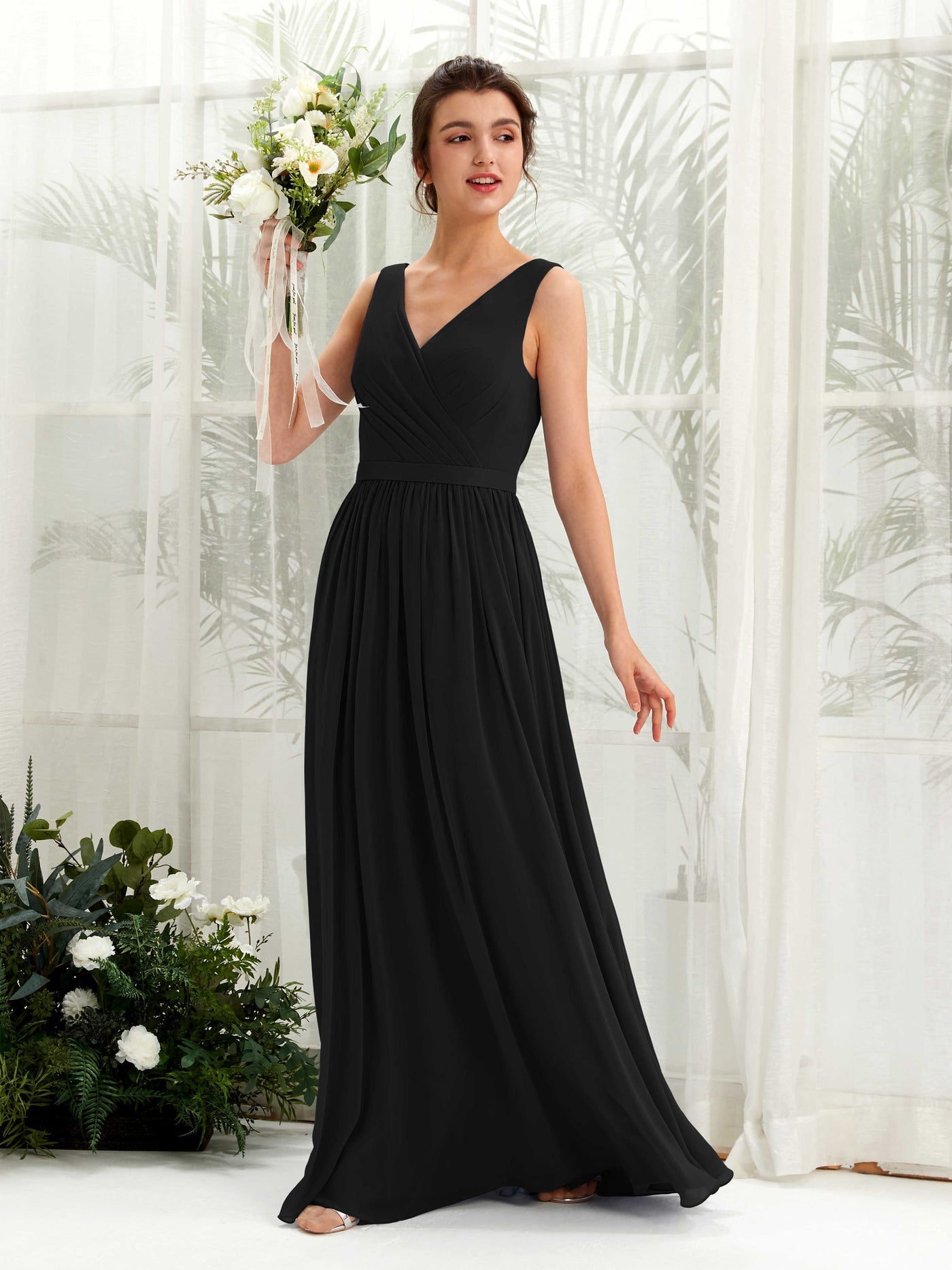 Carlyna A-Linien-Kleid V-Ausschnitt Bodenlang Gerafft Brautjungfernkleid Schwarz #farbe_schwarz