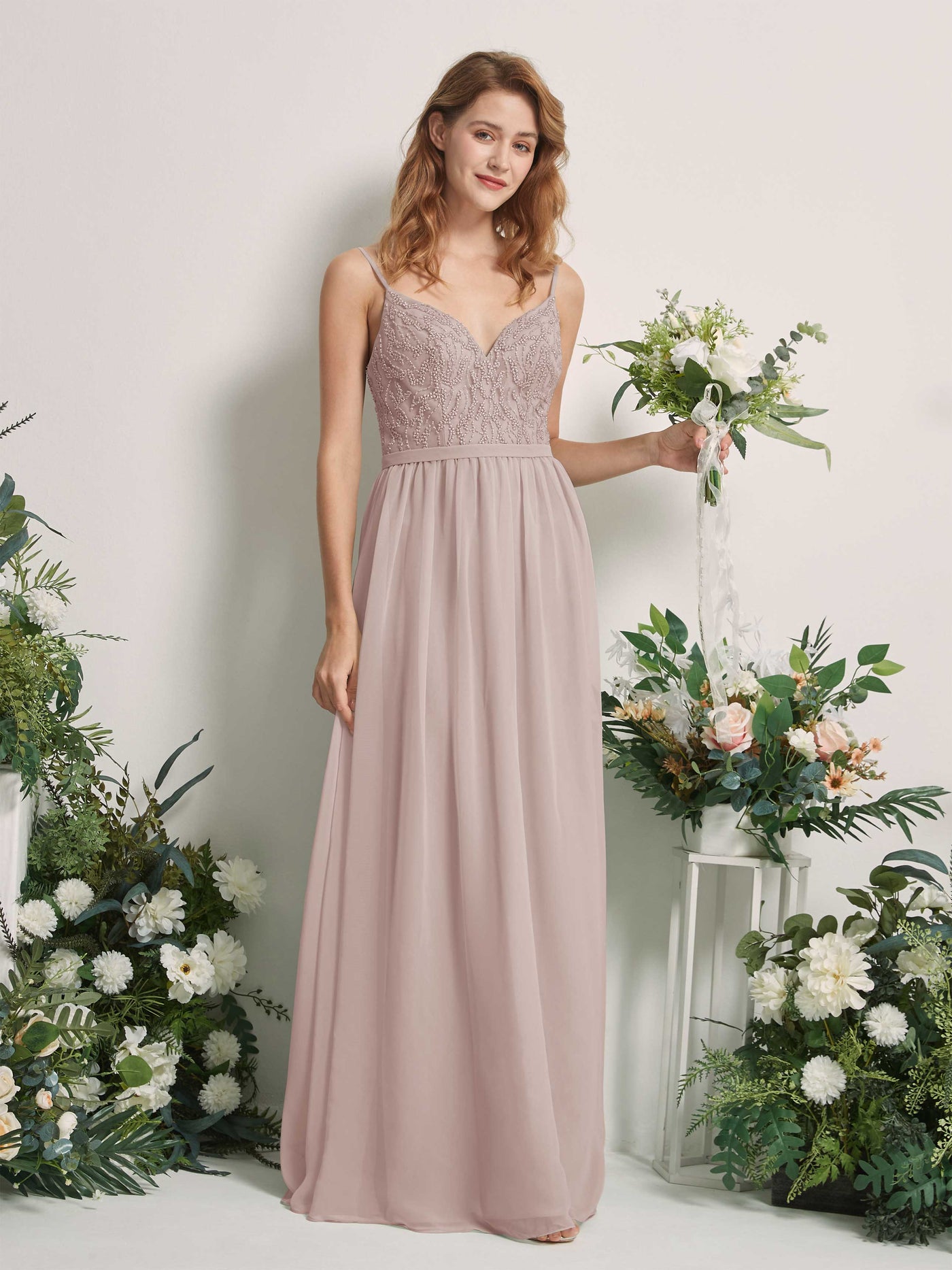 Carlyna A-Linien-Kleid V-Ausschnitt Bodenlang Gerafft Brautjungfernkleid Taupe #farbe_taupe