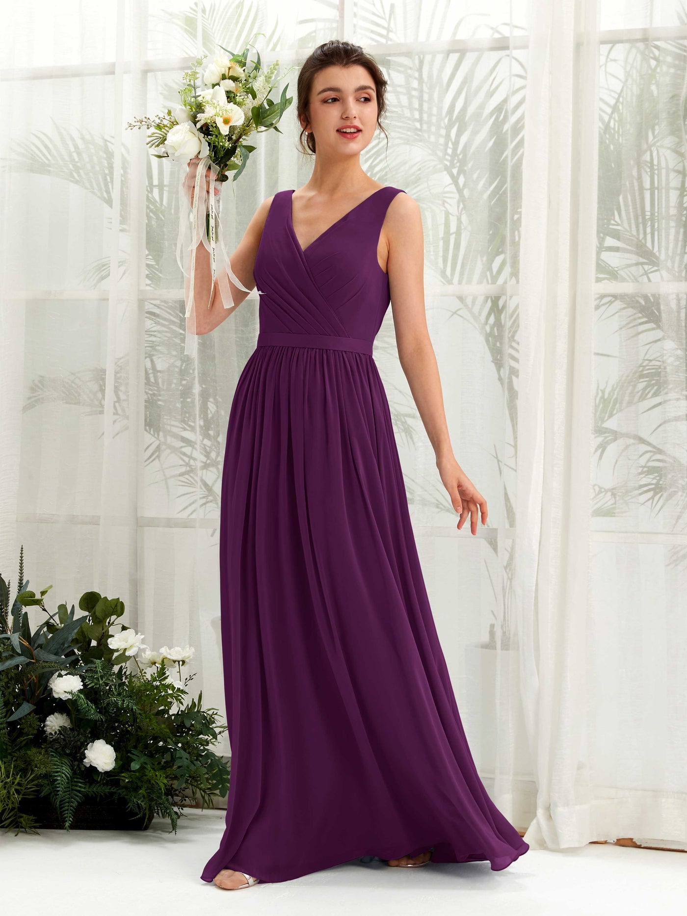 Carlyna A-Linien-Kleid V-Ausschnitt Bodenlang Gerafft Brautjungfernkleid Traube #farbe_traube