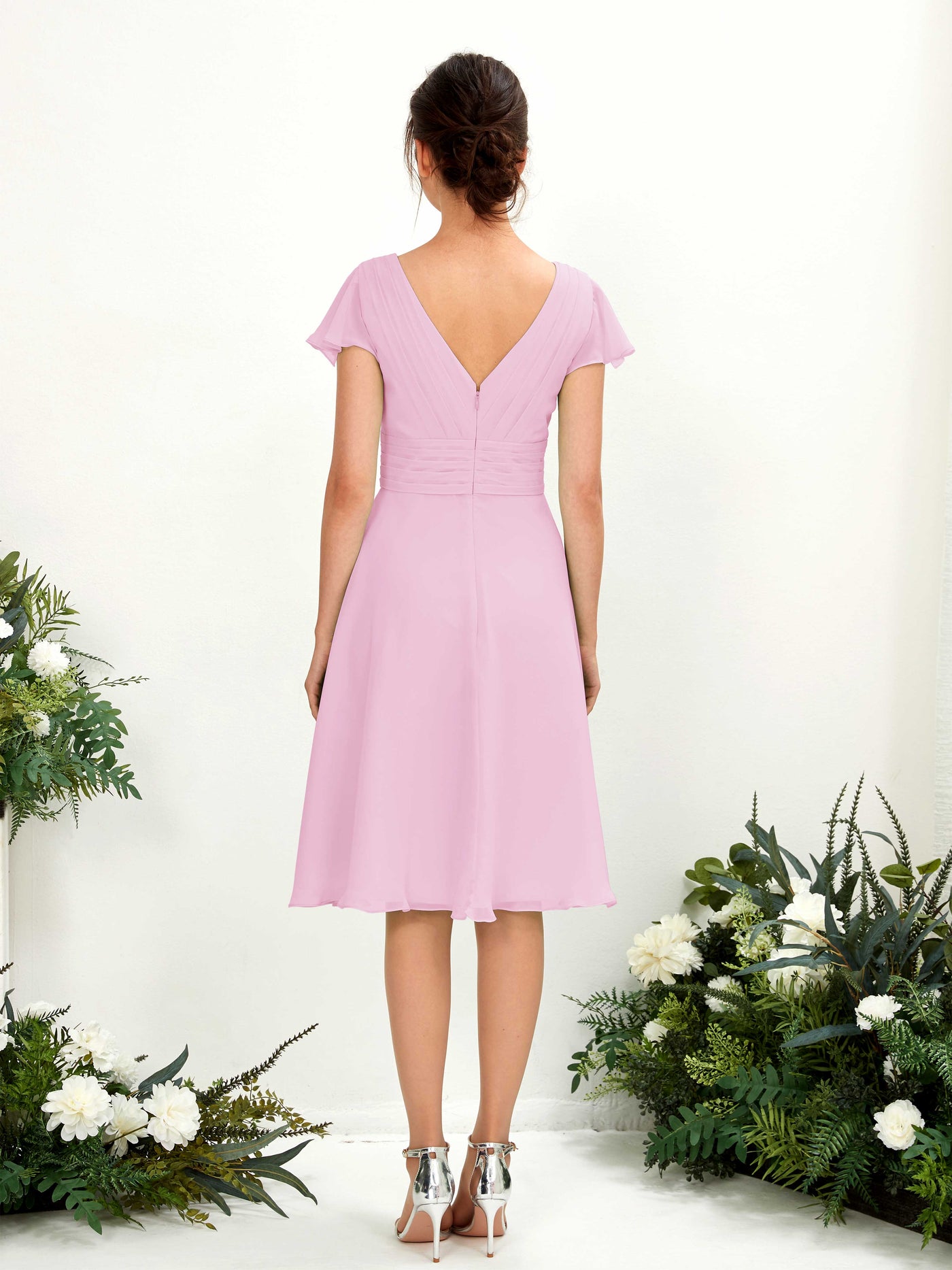 Carlyna A-Linien-Kleid V-Ausschnitt Flatterärmel knielang Chiffon Kleid Bonbonrosa #farbe_bonbonrosa