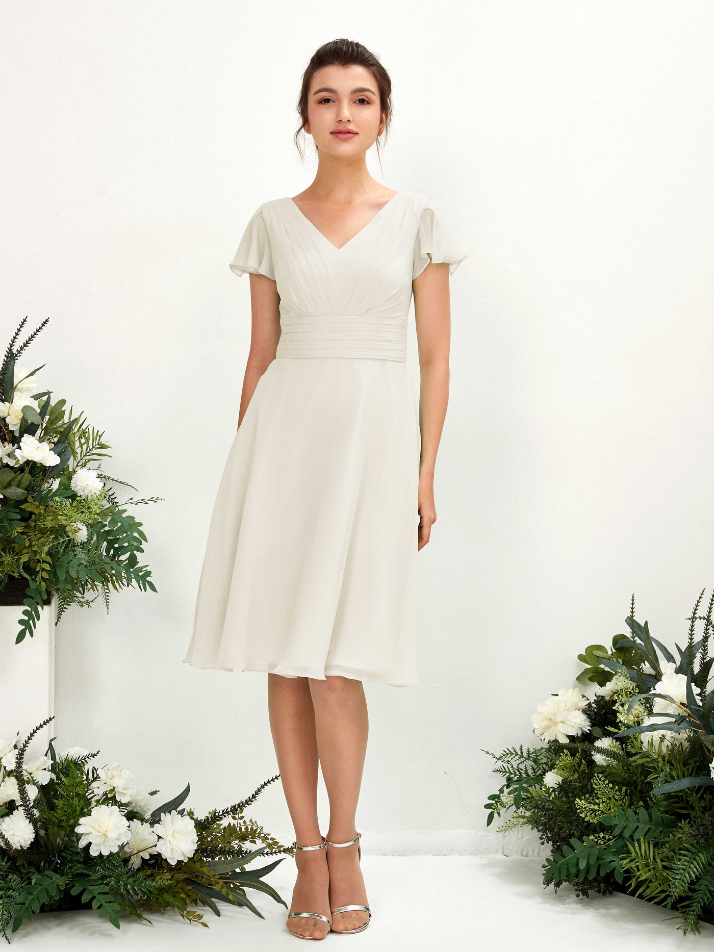 Carlyna A-Linien-Kleid V-Ausschnitt Flatterärmel knielang Chiffon Kleid Elfenbein #farbe_elfenbein