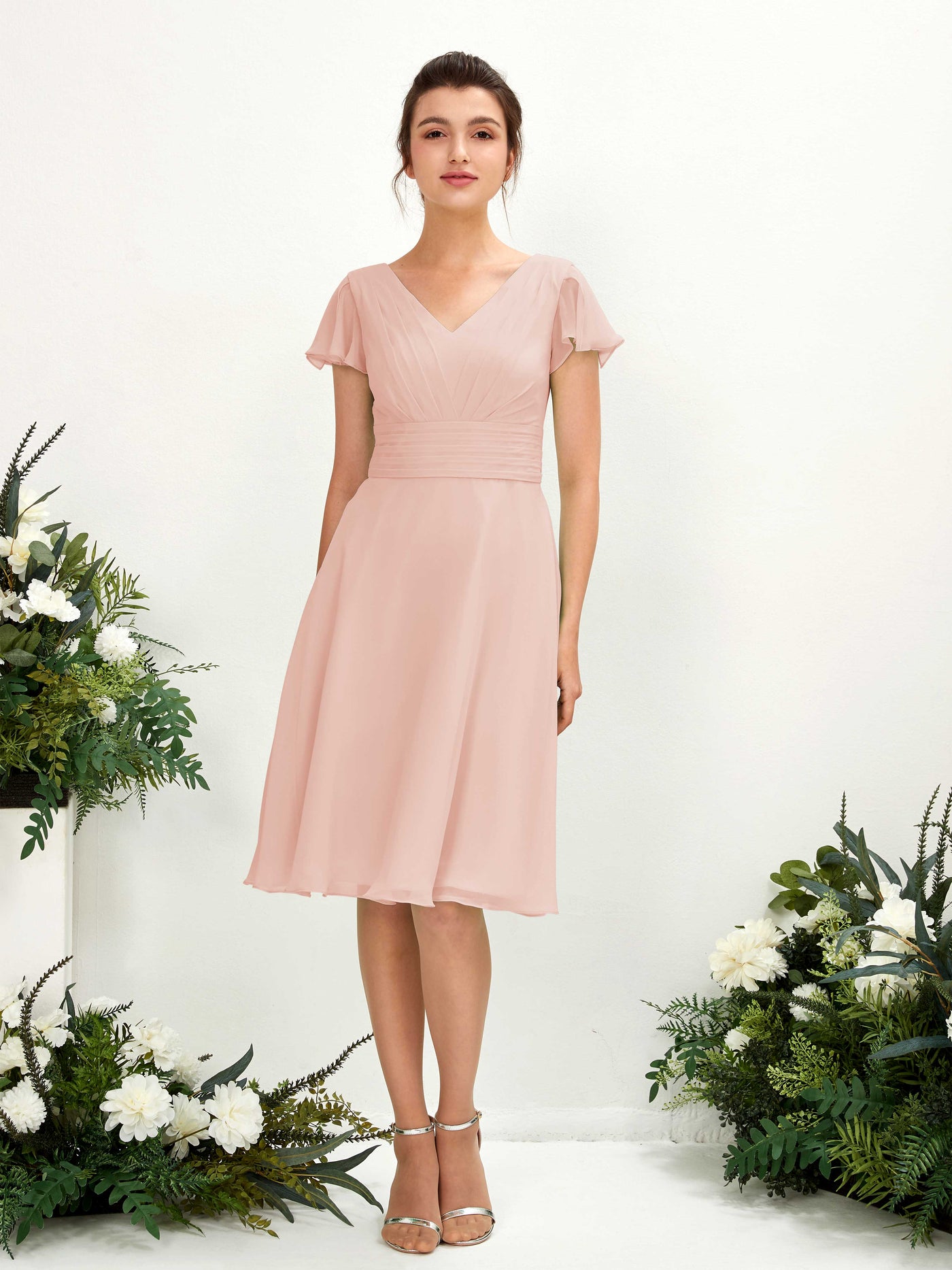 Carlyna A-Linien-Kleid V-Ausschnitt Flatterärmel knielang Chiffon Kleid Perlrosa #farbe_perlrosa