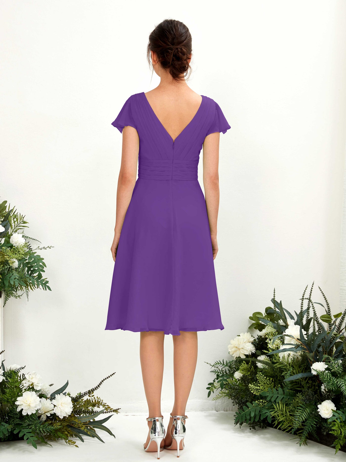 Carlyna A-Linien-Kleid V-Ausschnitt Flatterärmel knielang Chiffon Kleid Regency #farbe_regency