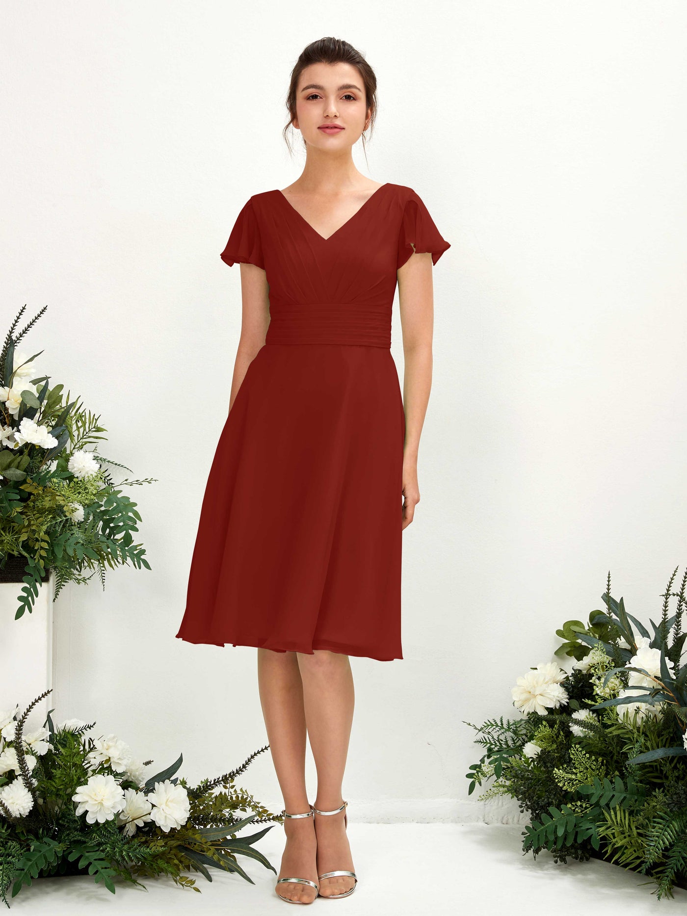 Carlyna A-Linien-Kleid V-Ausschnitt Flatterärmel knielang Chiffon Kleid Rostrot #farbe_rostrot
