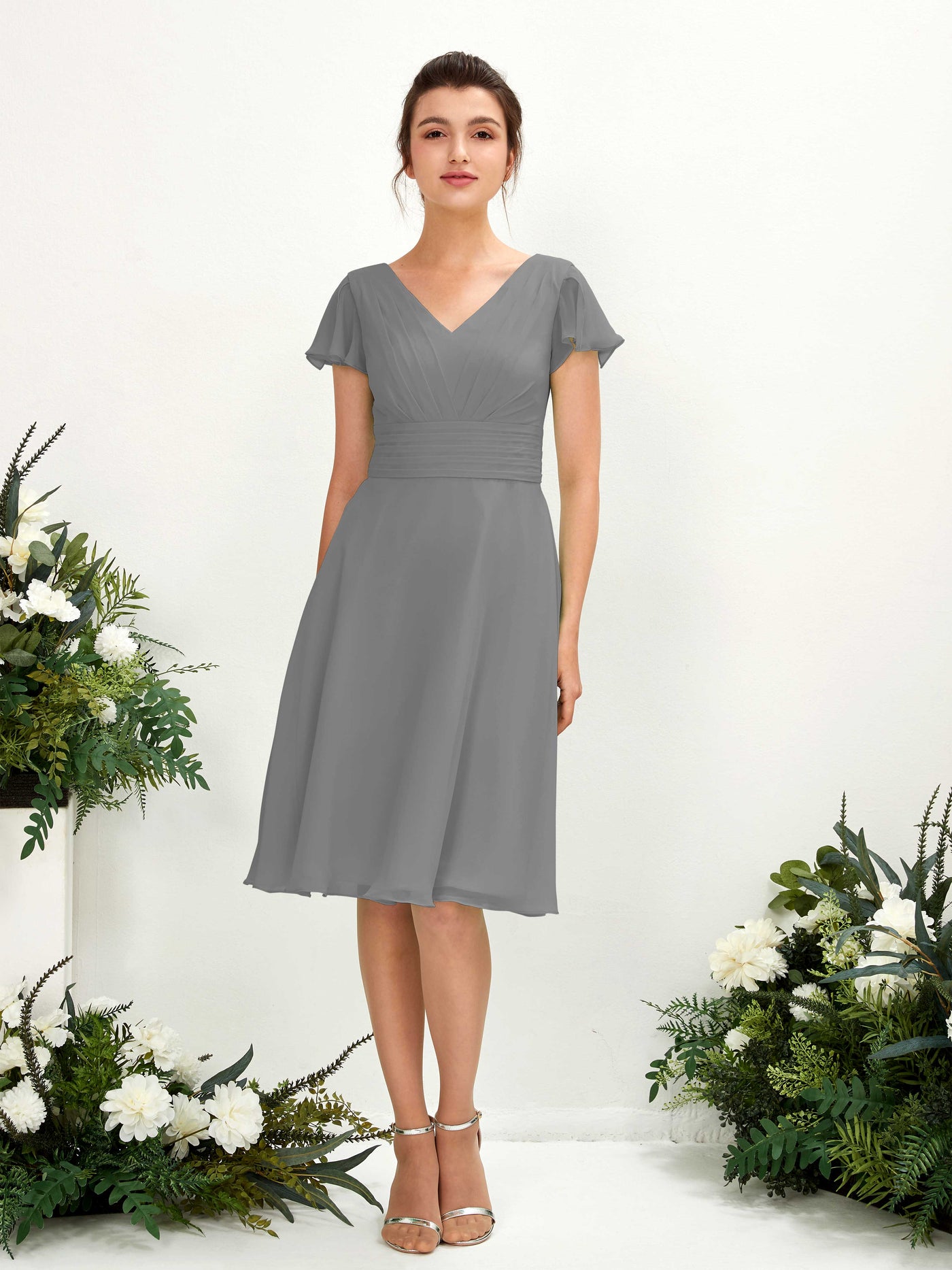 Carlyna A-Linien-Kleid V-Ausschnitt Flatterärmel knielang Chiffon Kleid Stahlgrau #farbe_stahlgrau