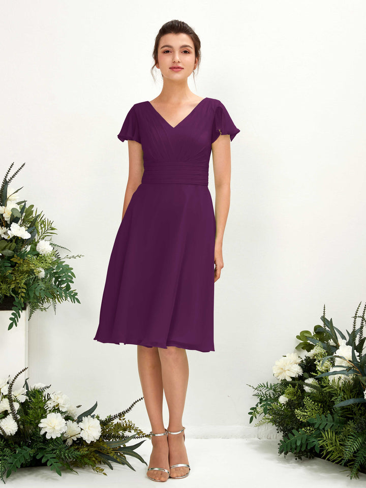 Carlyna A-Linien-Kleid V-Ausschnitt Flatterärmel knielang Chiffon Kleid Traube 