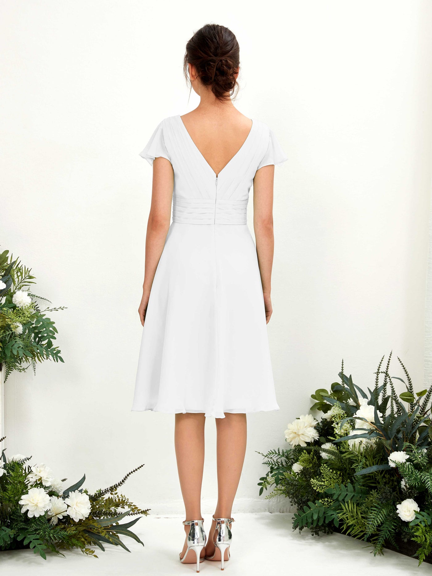 Carlyna A-Linien-Kleid V-Ausschnitt Flatterärmel knielang Chiffon Kleid Weiß #farbe_wei