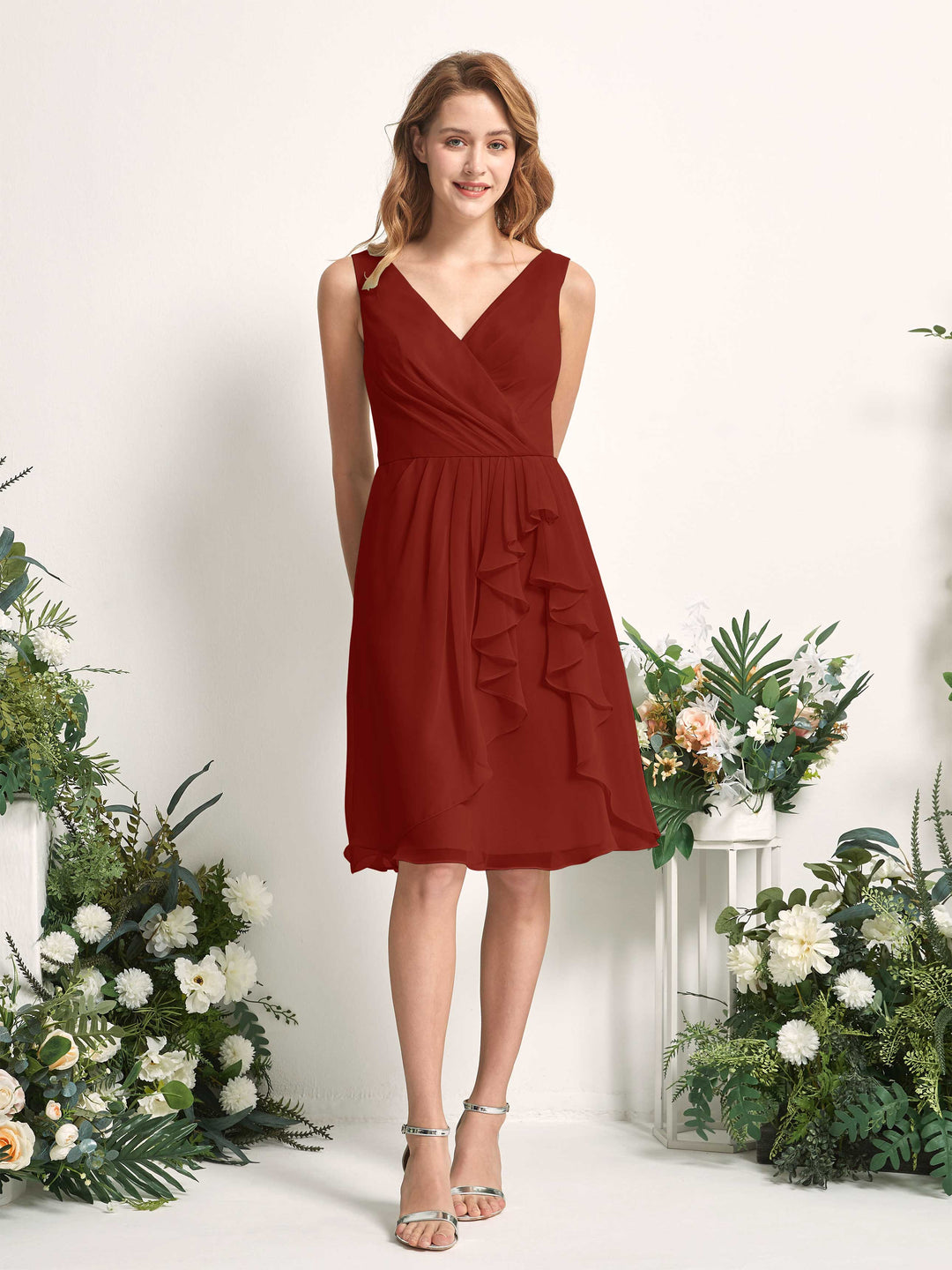 Carlyna A-Linien-Kleid V-Ausschnitt Knielang Chiffon Brautjungfernkleid Rostrot 