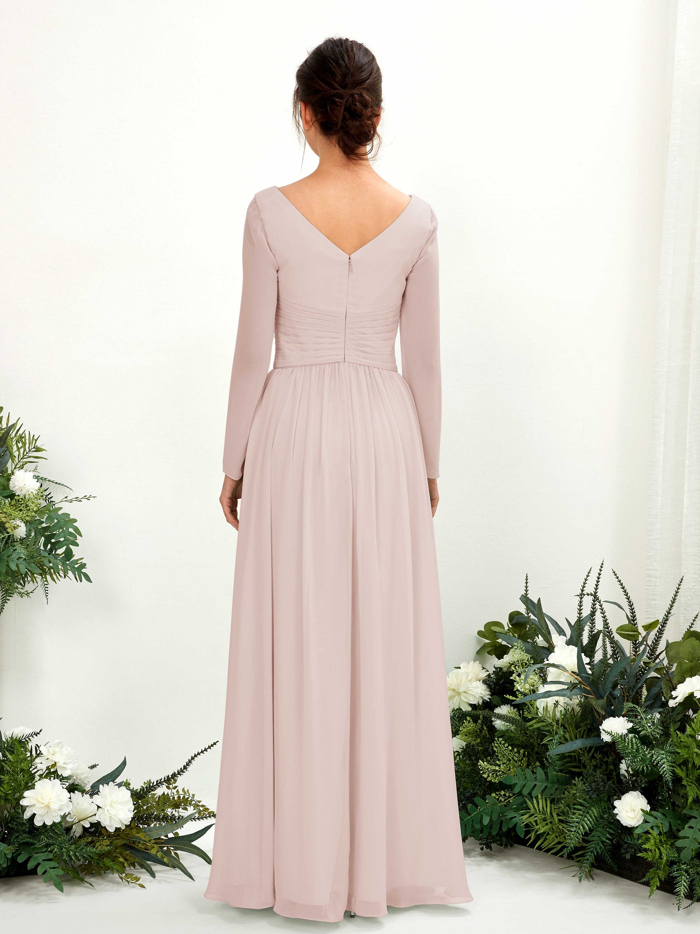 Carlyna A-Linien-Kleid V-Ausschnitt Langarm bodenlang Brautjungfernkleid Biscotti #farbe_biscotti