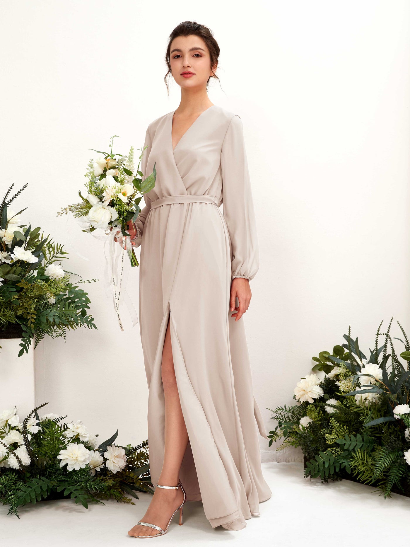 Carlyna A-Linien-Kleid V-Ausschnitt Langarm Bodenlang Brautjungfernkleid Champagner #farbe_champagner