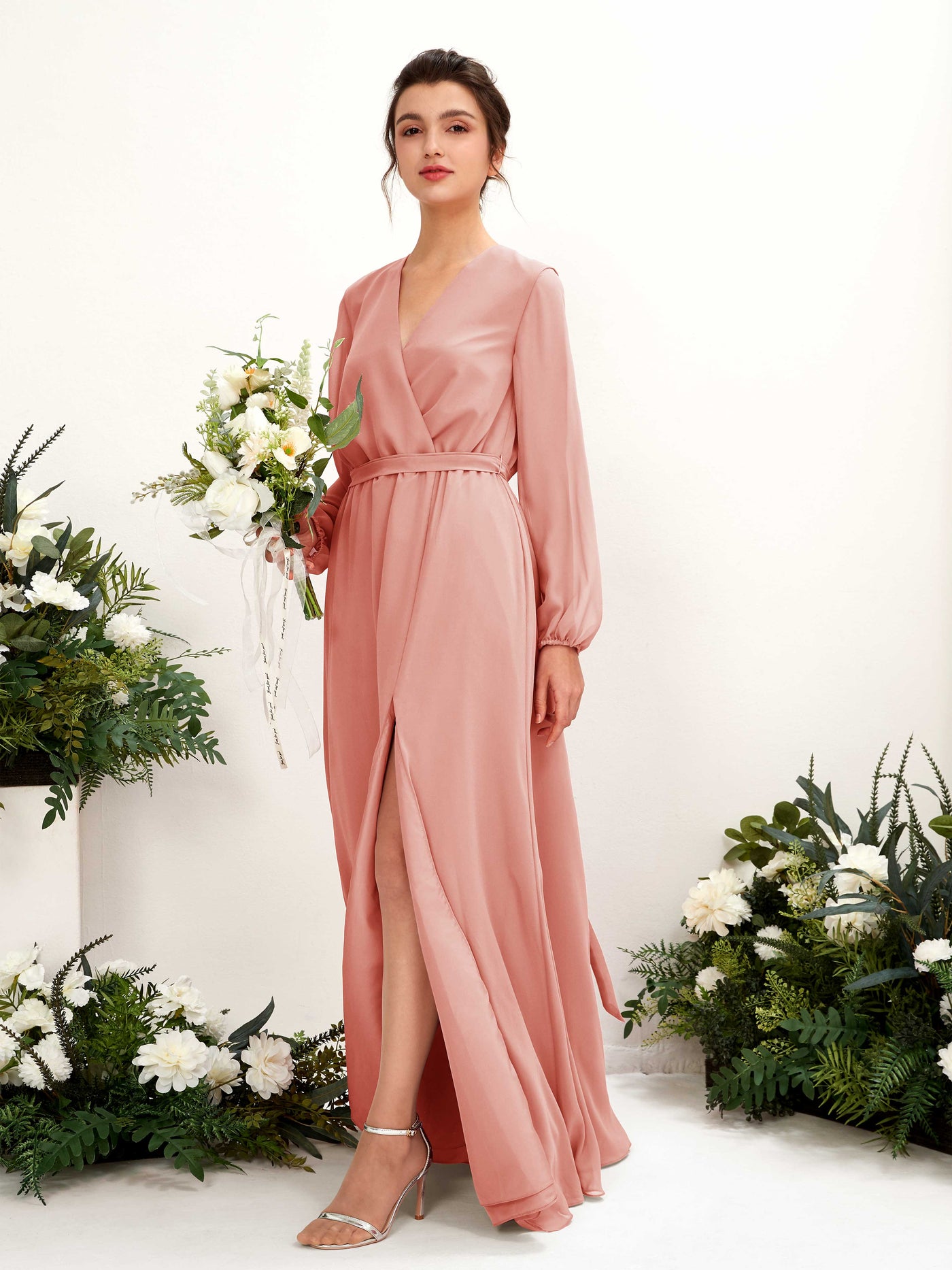 Carlyna A-Linien-Kleid V-Ausschnitt Langarm Bodenlang Brautjungfernkleid Champagner-Rose #farbe_champagner-rose