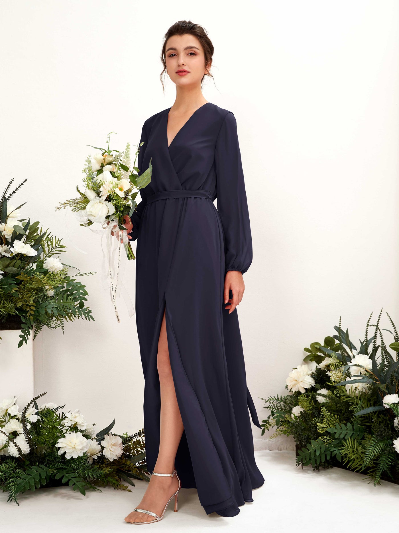Carlyna A-Linien-Kleid V-Ausschnitt Langarm Bodenlang Brautjungfernkleid Dunkel Marineblau #farbe_dunkel-marineblau