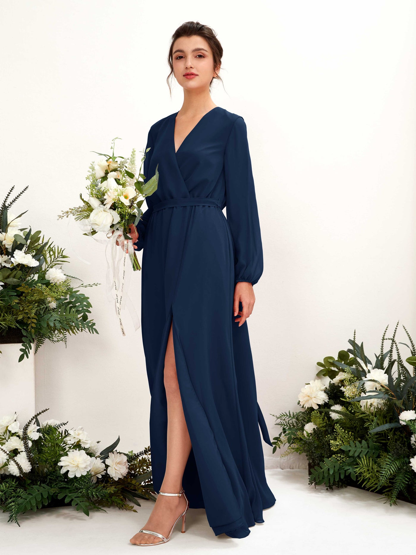 Carlyna A-Linien-Kleid V-Ausschnitt Langarm Bodenlang Brautjungfernkleid Marineblau #farbe_marineblau