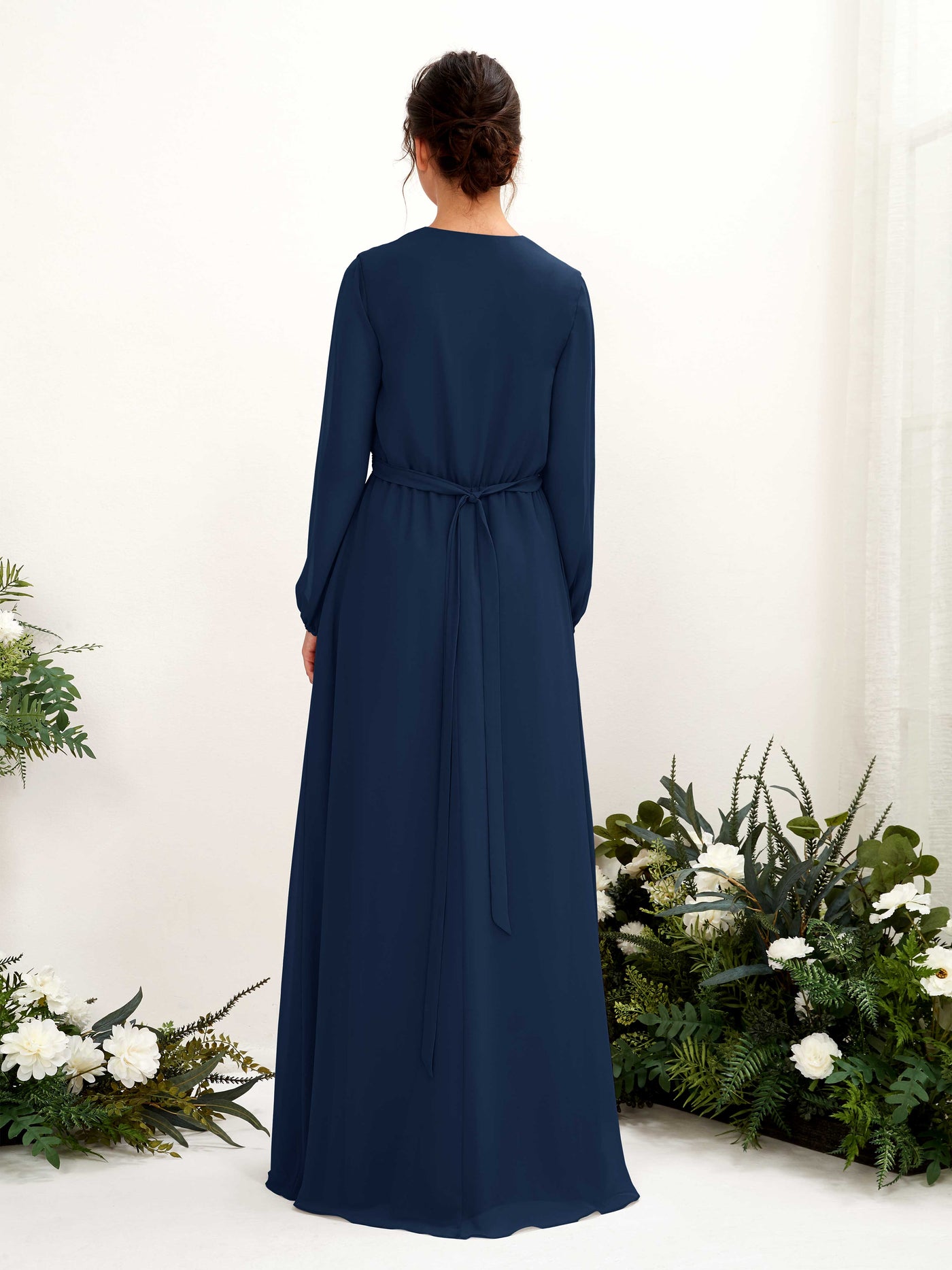 Carlyna A-Linien-Kleid V-Ausschnitt Langarm Bodenlang Brautjungfernkleid Marineblau #farbe_marineblau