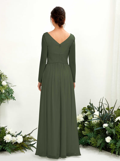 Carlyna A-Linien-Kleid V-Ausschnitt Langarm bodenlang Brautjungfernkleid Martini-Olive #farbe_martini-olive
