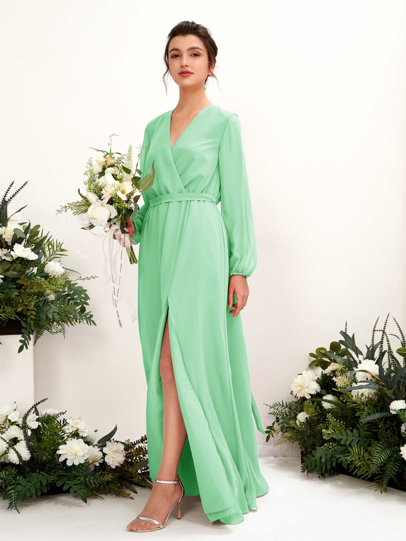 Carlyna A-Linien-Kleid V-Ausschnitt Langarm Bodenlang Brautjungfernkleid Minzgrün #farbe_minzgr-n