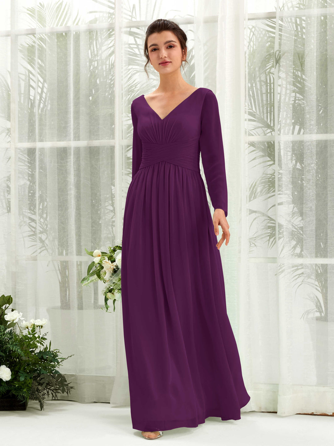 Carlyna A-Linien-Kleid V-Ausschnitt Langarm bodenlang Brautjungfernkleid Traube 