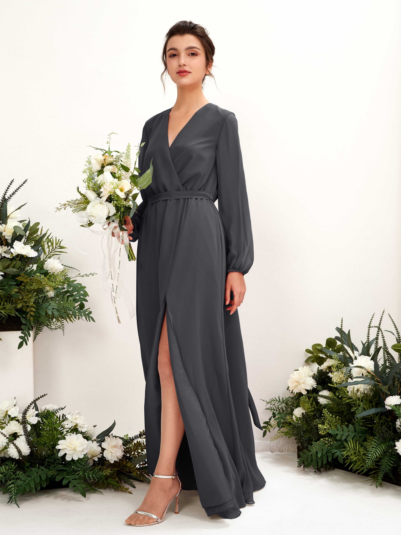 Carlyna A-Linien-Kleid V-Ausschnitt Langarm Bodenlang Brautjungfernkleid Zinnfarben #farbe_zinnfarben