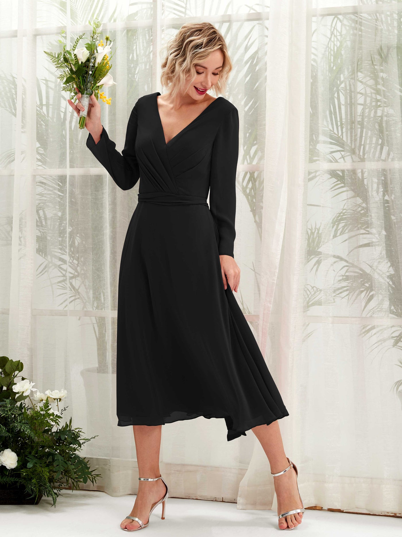 Carlyna A-Linien-Kleid V-Ausschnitt Langarm Wadenlang Brautjungfernkleider Schwarz #farbe_schwarz
