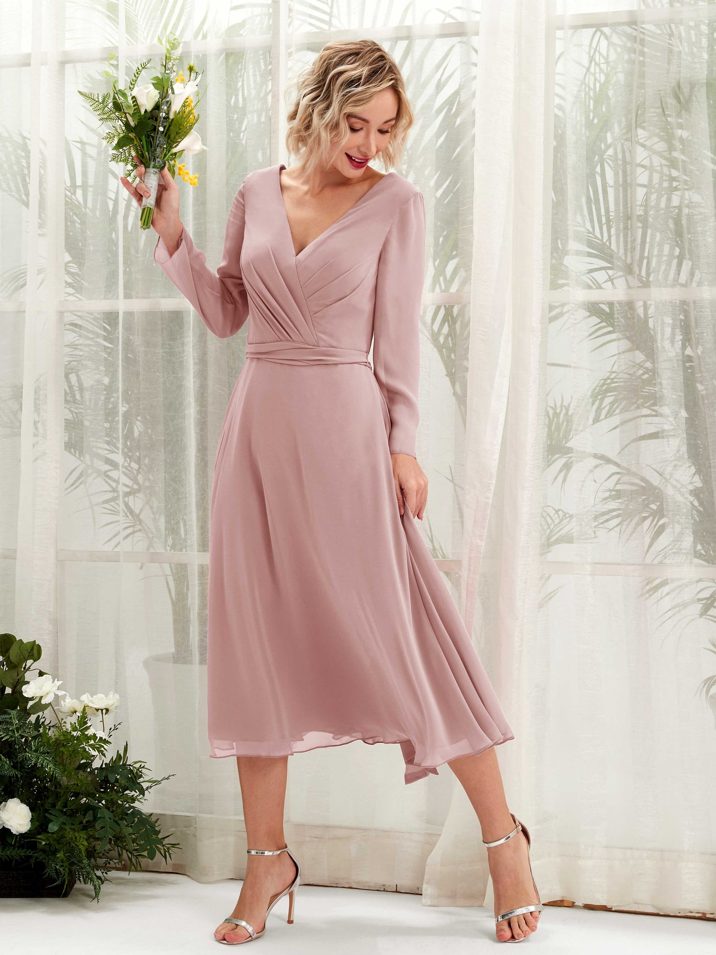 Carlyna A-Linien-Kleid V-Ausschnitt Langarm Wadenlang Brautjungfernkleider Staubige Rose #farbe_staubige-rose