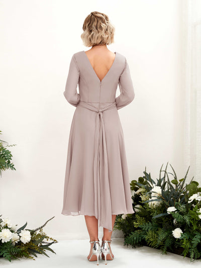 Carlyna A-Linien-Kleid V-Ausschnitt Langarm Wadenlang Brautjungfernkleider Taupe #farbe_taupe