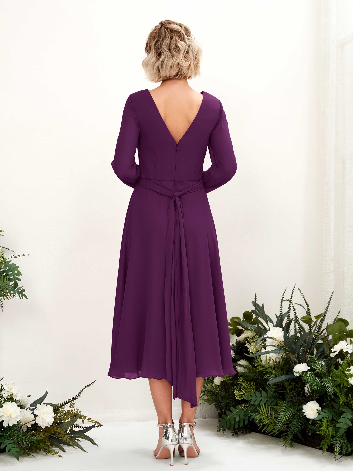 Carlyna A-Linien-Kleid V-Ausschnitt Langarm Wadenlang Brautjungfernkleider Traube #farbe_traube