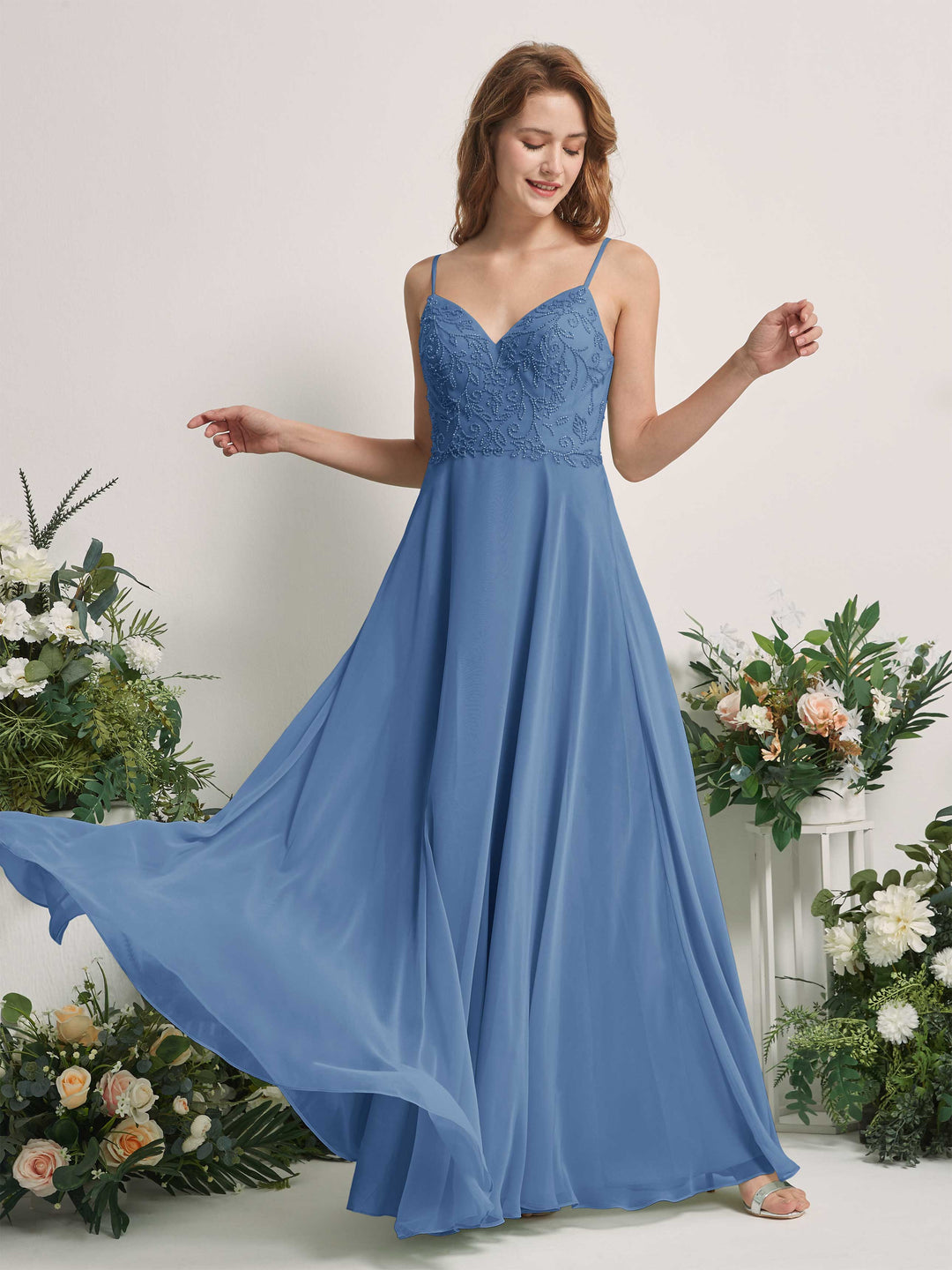 Carlyna A-Linien-Kleid V-Ausschnitt Spaghettiträger Bodenlang Brautjungfernkleider Staubiges Blau 