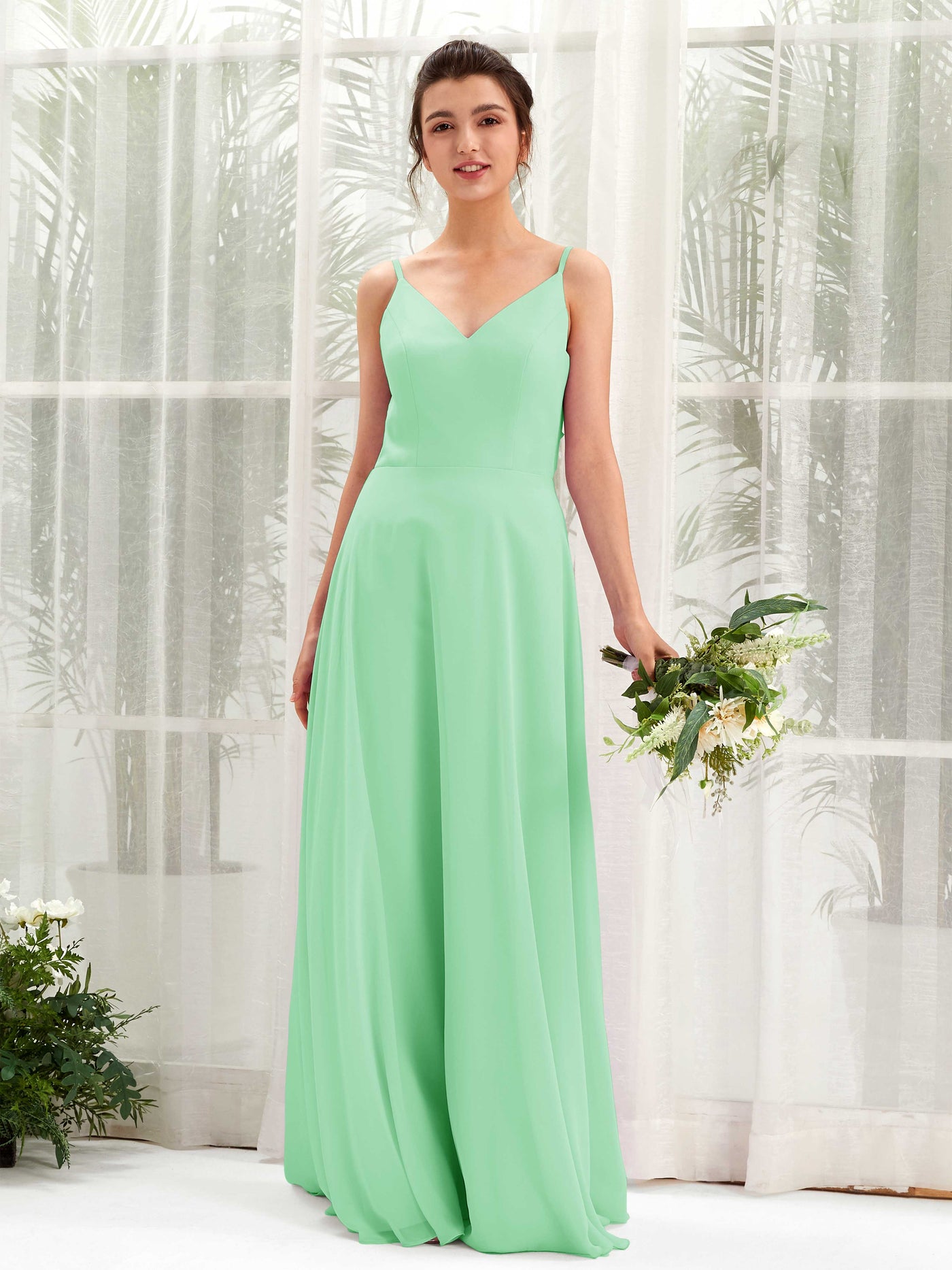Carlyna A-Linien-Kleid V-Ausschnitt Spaghettiträger Brautjungfernkleid Minzgrün #farbe_minzgr-n
