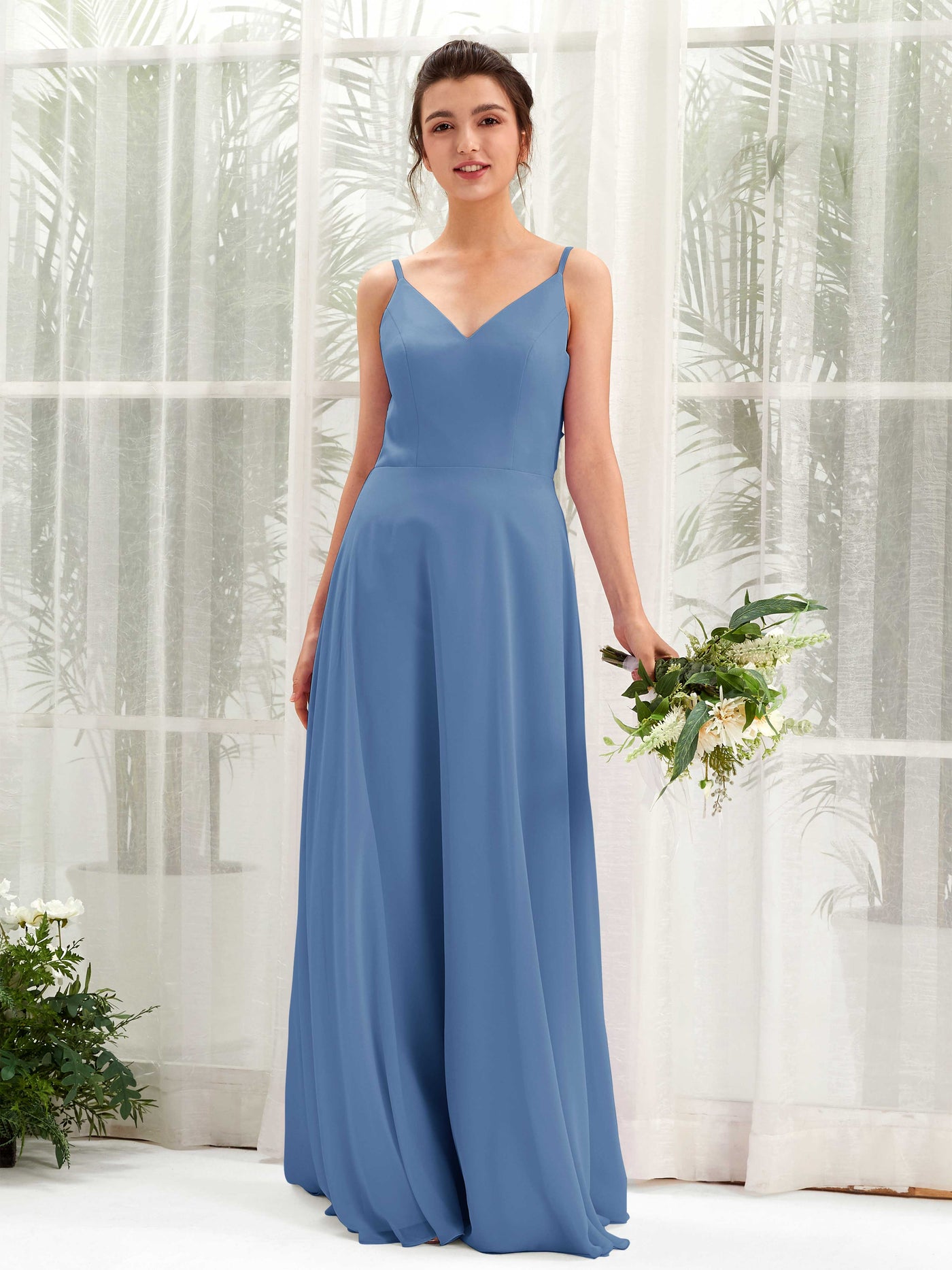Carlyna A-Linien-Kleid V-Ausschnitt Spaghettiträger Brautjungfernkleid Staubiges Blau #farbe_staubiges-blau