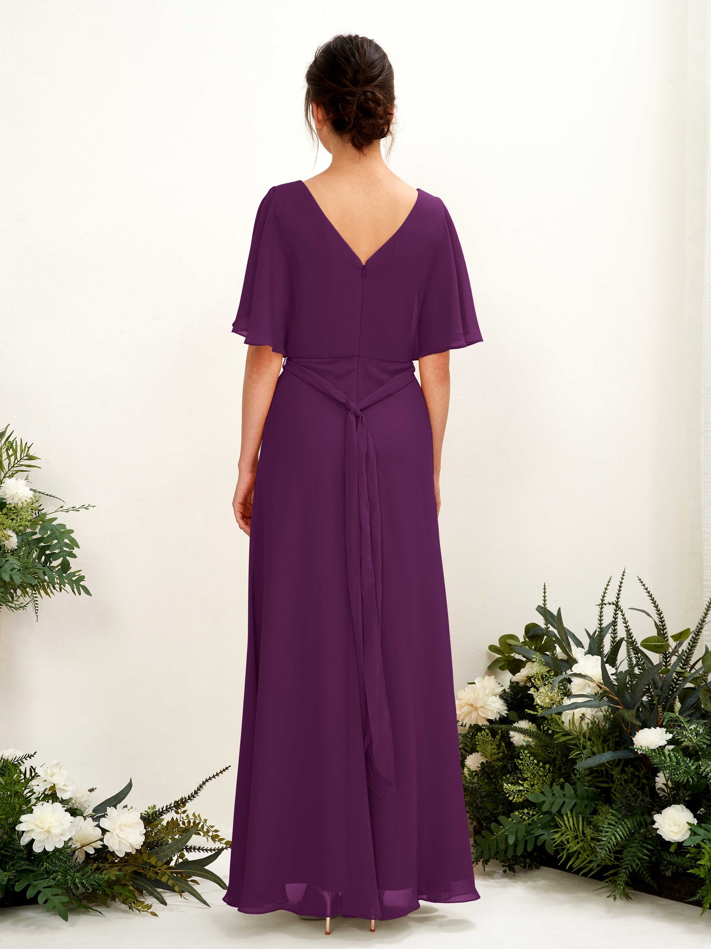 Carlyna A-Linien-Kleid V-Ausschnitt Umhang-Ärmel Bodenlang Brautjungfernkleid Traube #farbe_traube