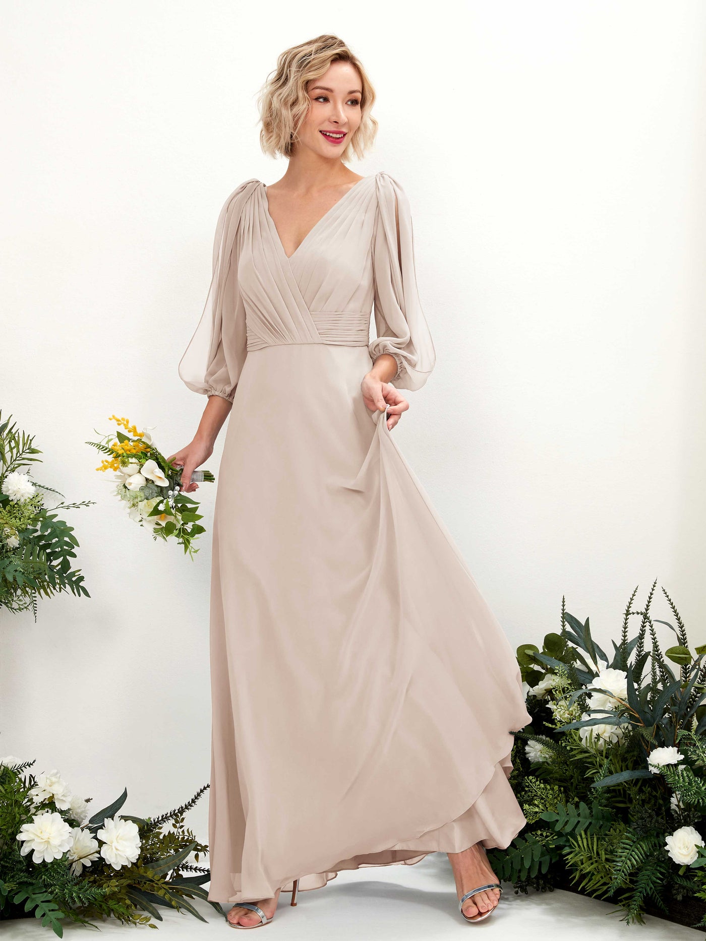 Carlyna A-Linien-Kleid V-Ausschnitt Wickelausschnitt Dreiviertelarm Bodenlang Brautjungfernkleider Champagner #farbe_champagner