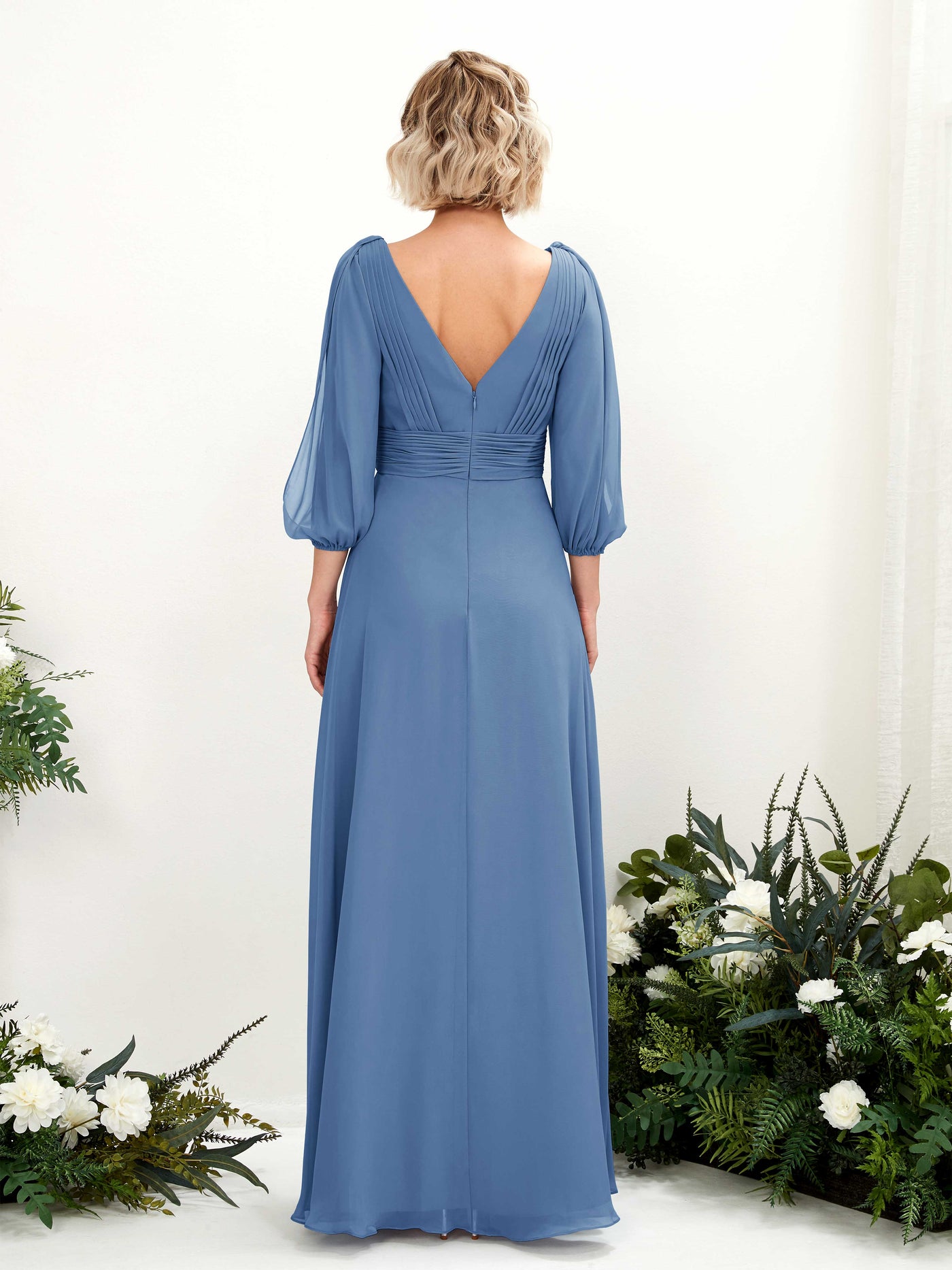 Carlyna A-Linien-Kleid V-Ausschnitt Wickelausschnitt Dreiviertelarm Bodenlang Brautjungfernkleider Staubiges Blau #farbe_staubiges-blau