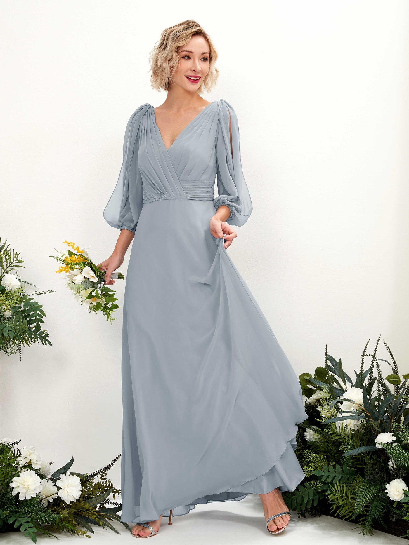 Carlyna A-Linien-Kleid V-Ausschnitt Wickelausschnitt Dreiviertelarm Bodenlang Brautjungfernkleider Staubiges Blau-Upgrade #farbe_staubiges-blau-upgrade