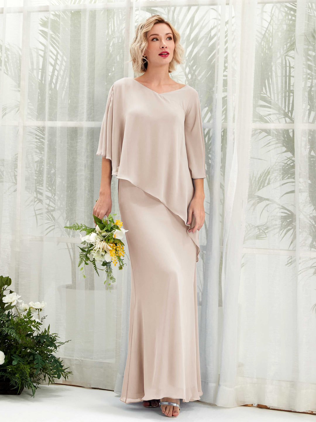 Carlyna A-Linien-Kleid Vokuhila Umhang-Ärmel Brautjungfernkleider Champagner 