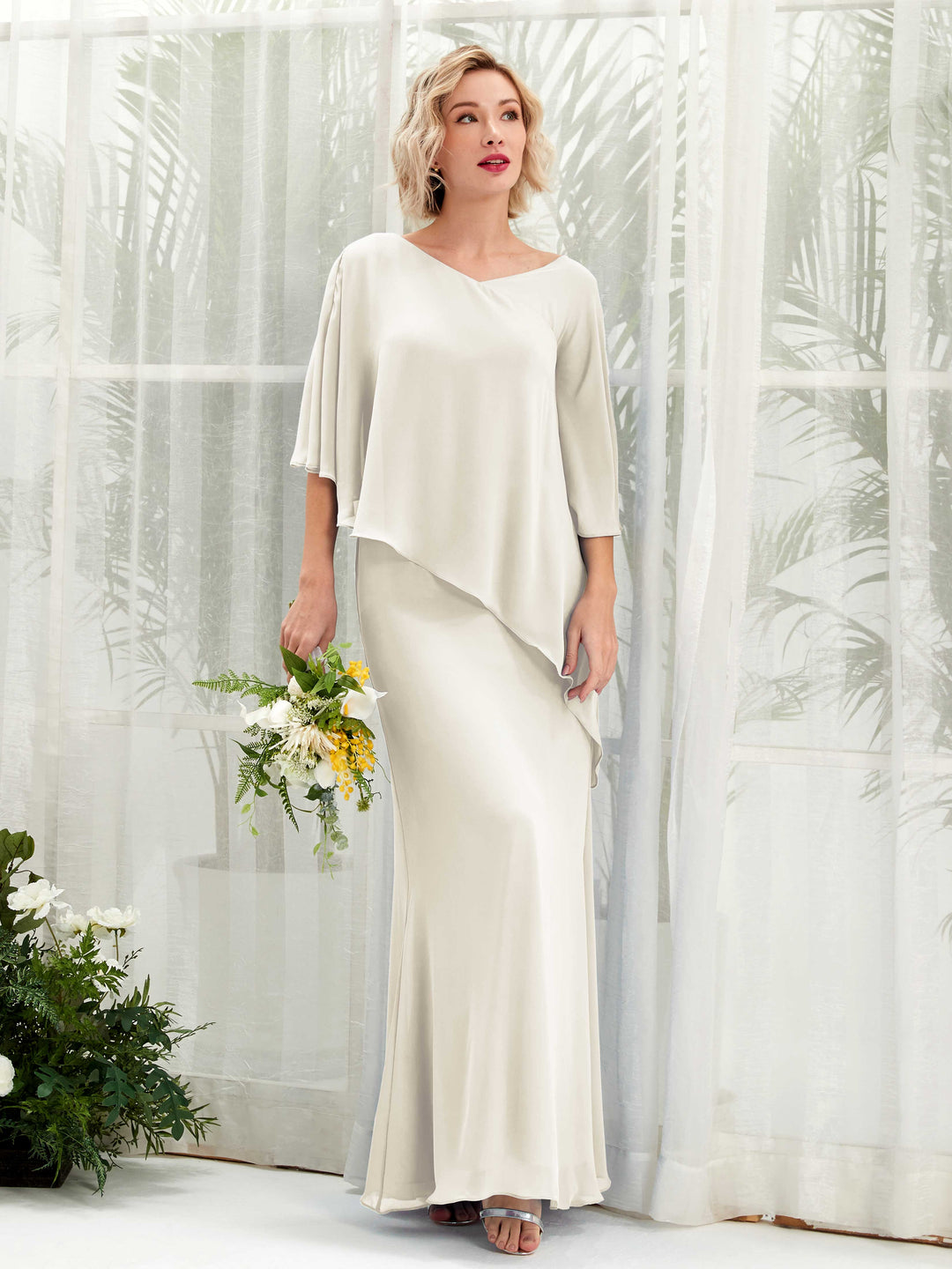 Carlyna A-Linien-Kleid Vokuhila Umhang-Ärmel Brautjungfernkleider Elfenbein 