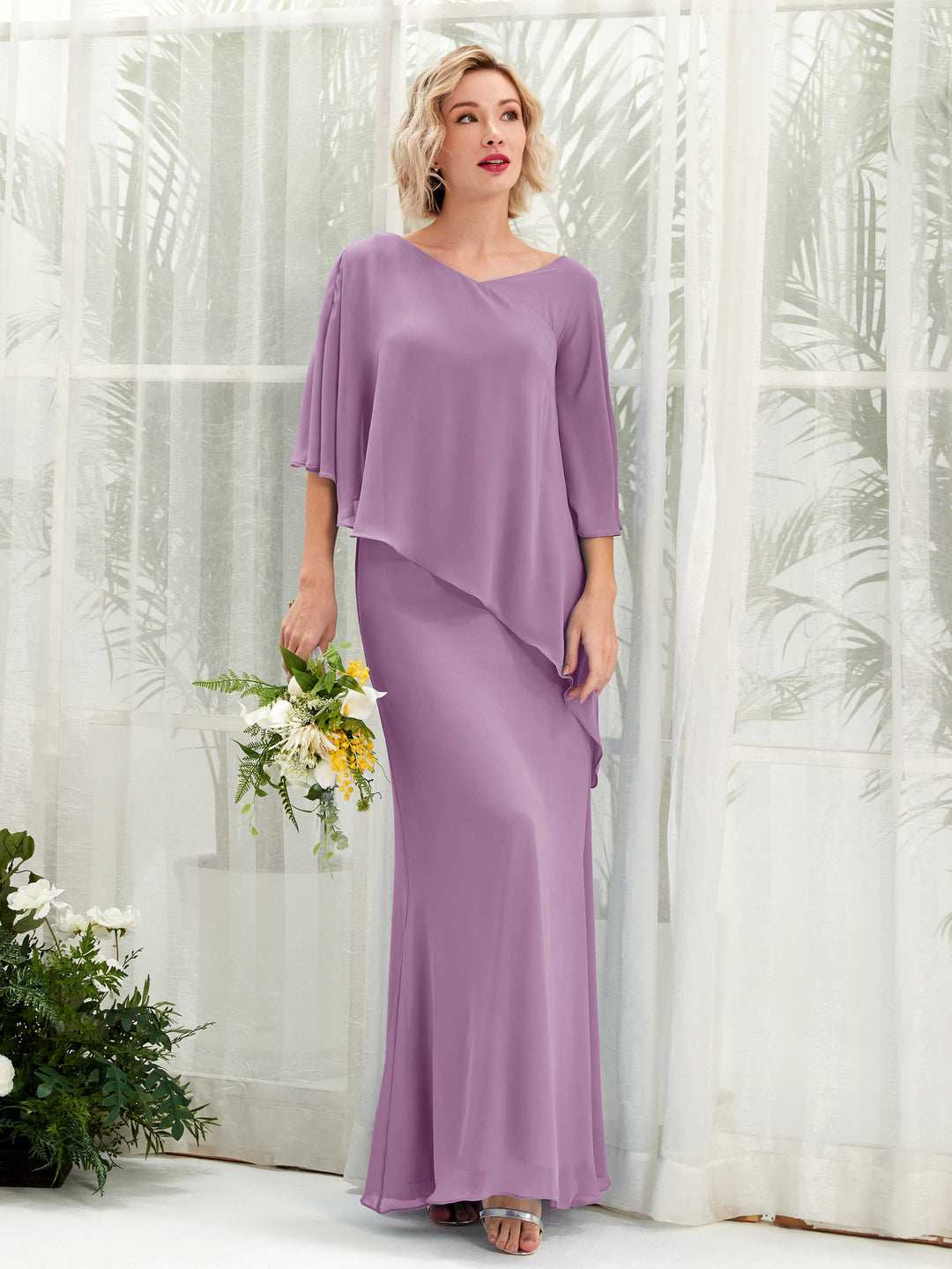 Carlyna A-Linien-Kleid Vokuhila Umhang-Ärmel Brautjungfernkleider Orchideen-Nebel 