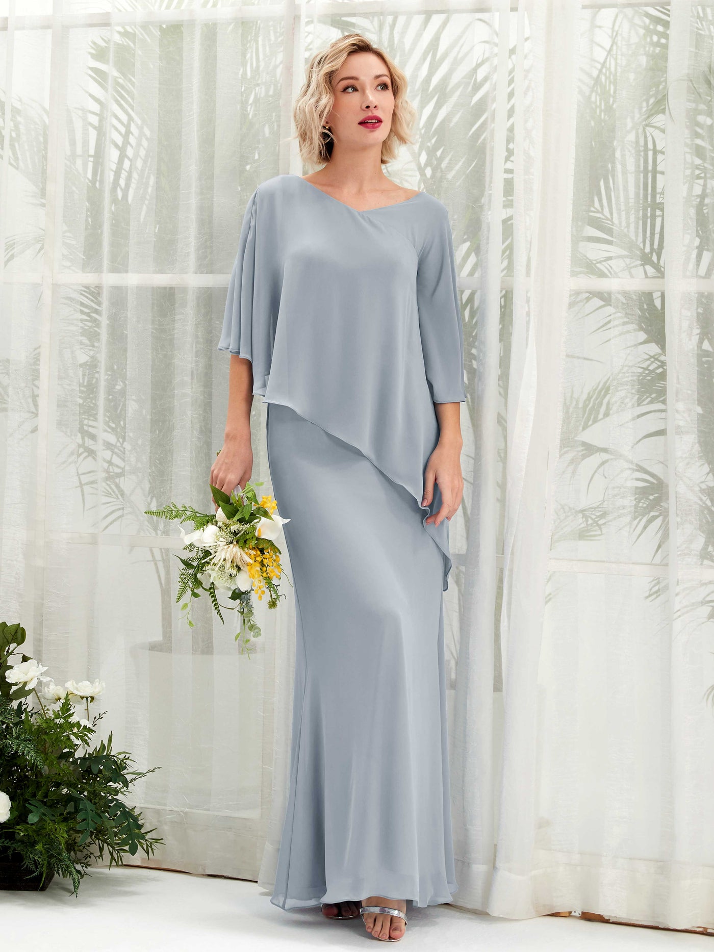 Carlyna A-Linien-Kleid Vokuhila Umhang-Ärmel Brautjungfernkleider Staubiges Blau-Upgrade #farbe_staubiges-blau-upgrade