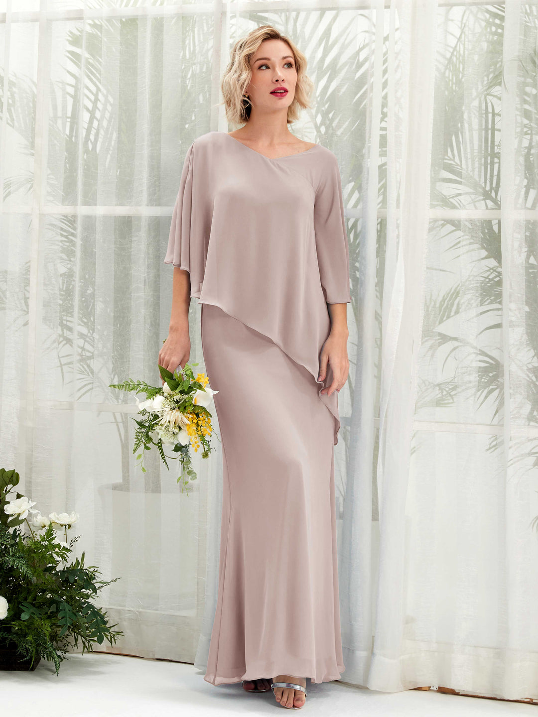 Carlyna A-Linien-Kleid Vokuhila Umhang-Ärmel Brautjungfernkleider Taupe 