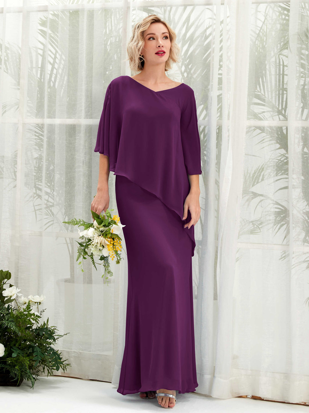 Carlyna A-Linien-Kleid Vokuhila Umhang-Ärmel Brautjungfernkleider Traube 